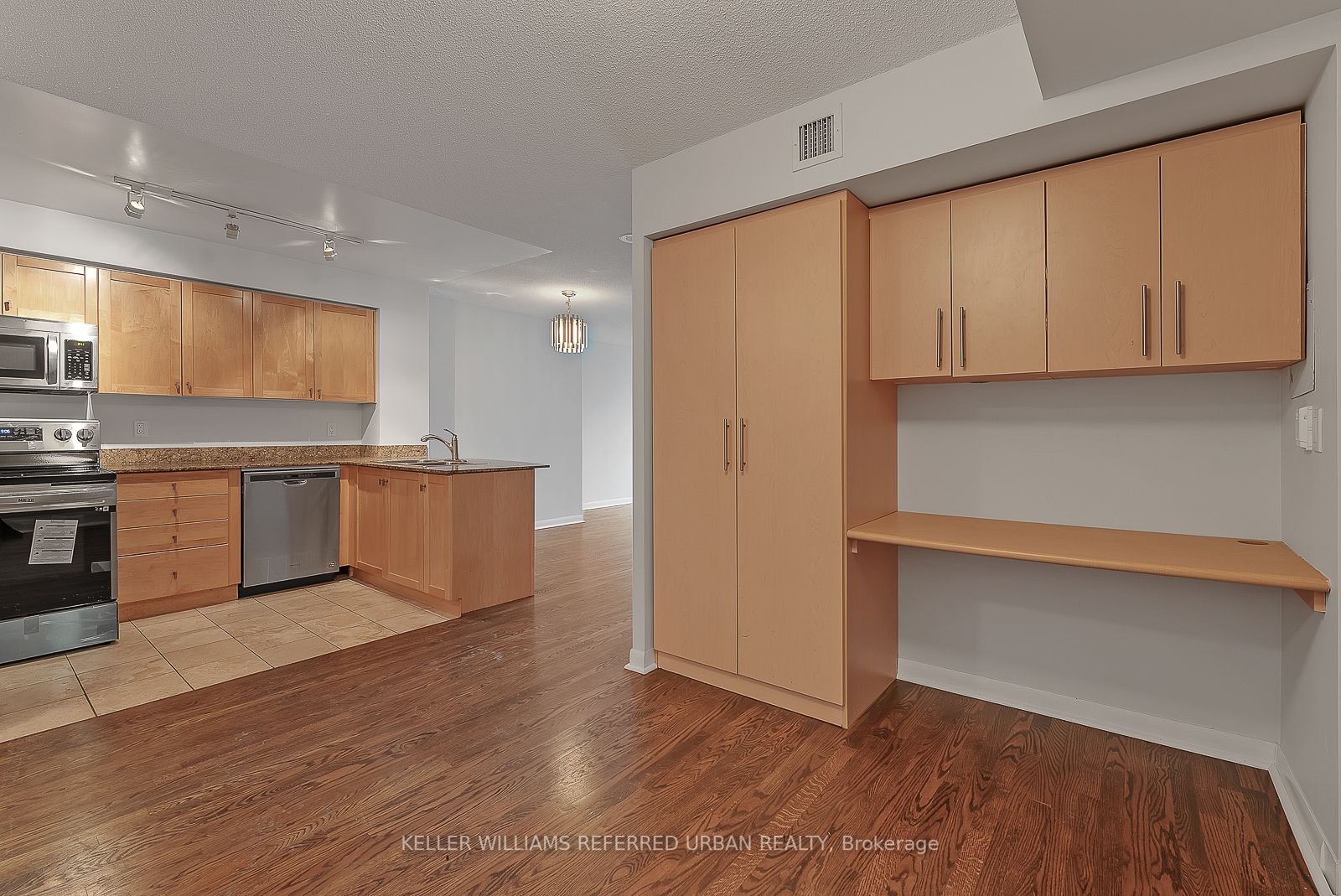 313 Richmond St E, #862