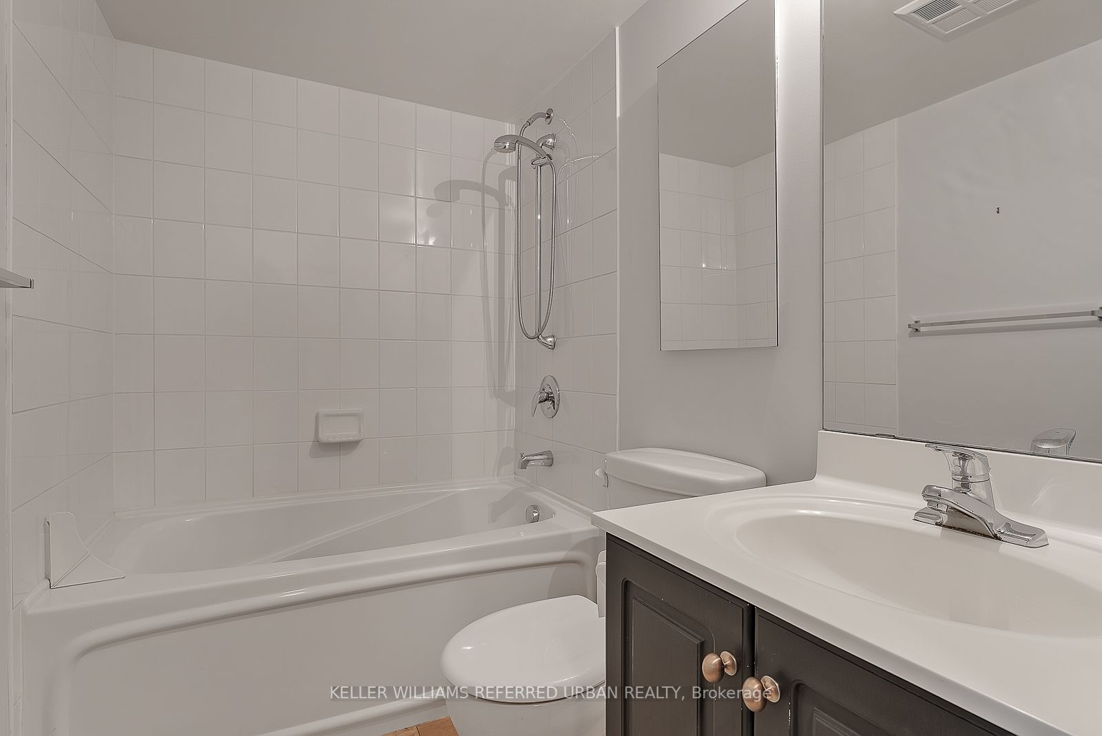 313 Richmond St E, #862