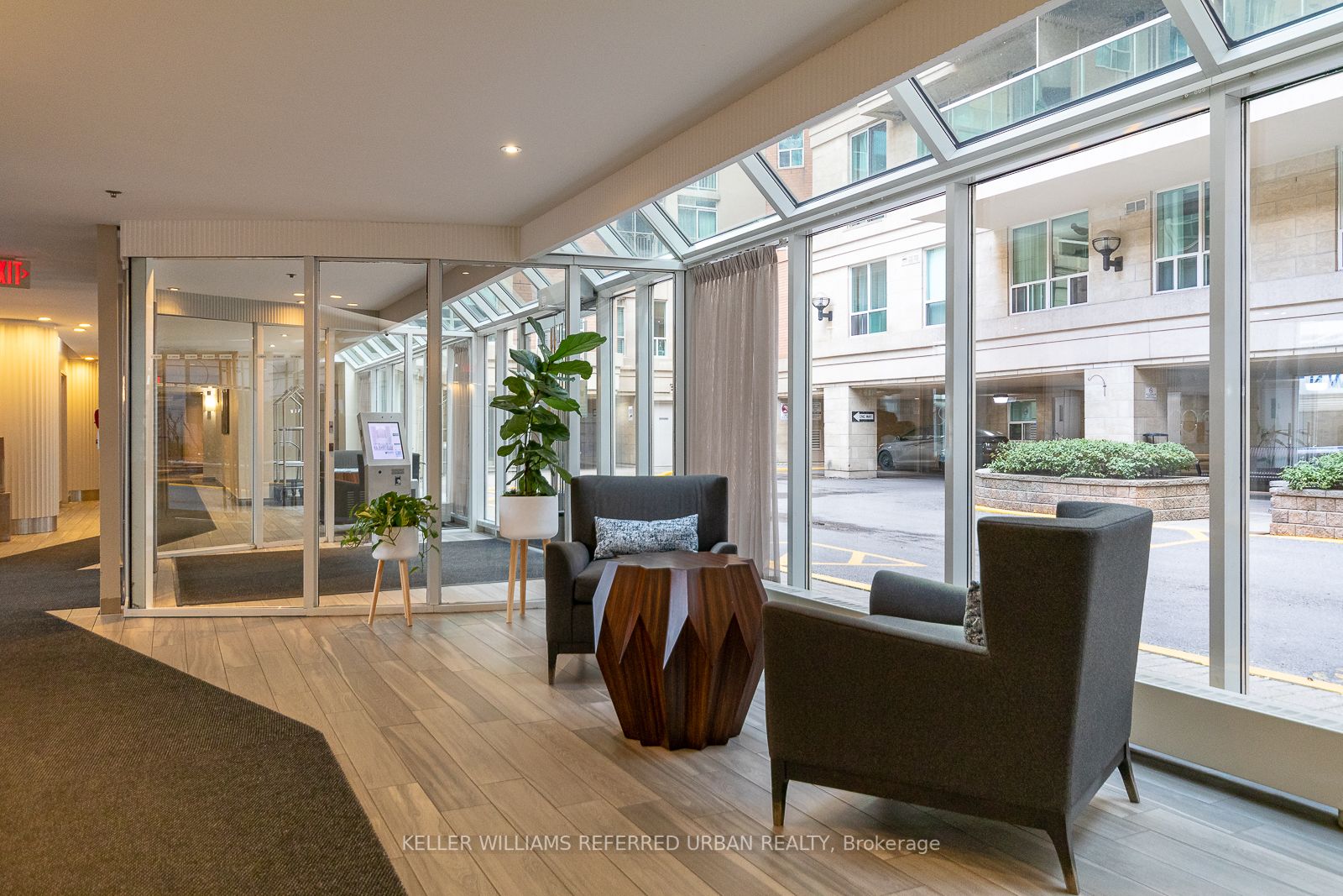 313 Richmond St E, #862