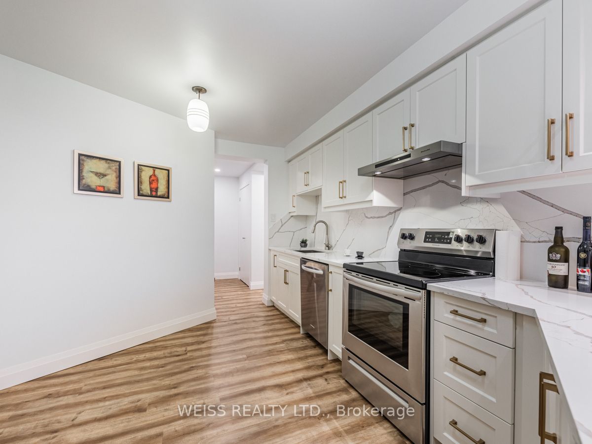 150 Neptune Dr, #606