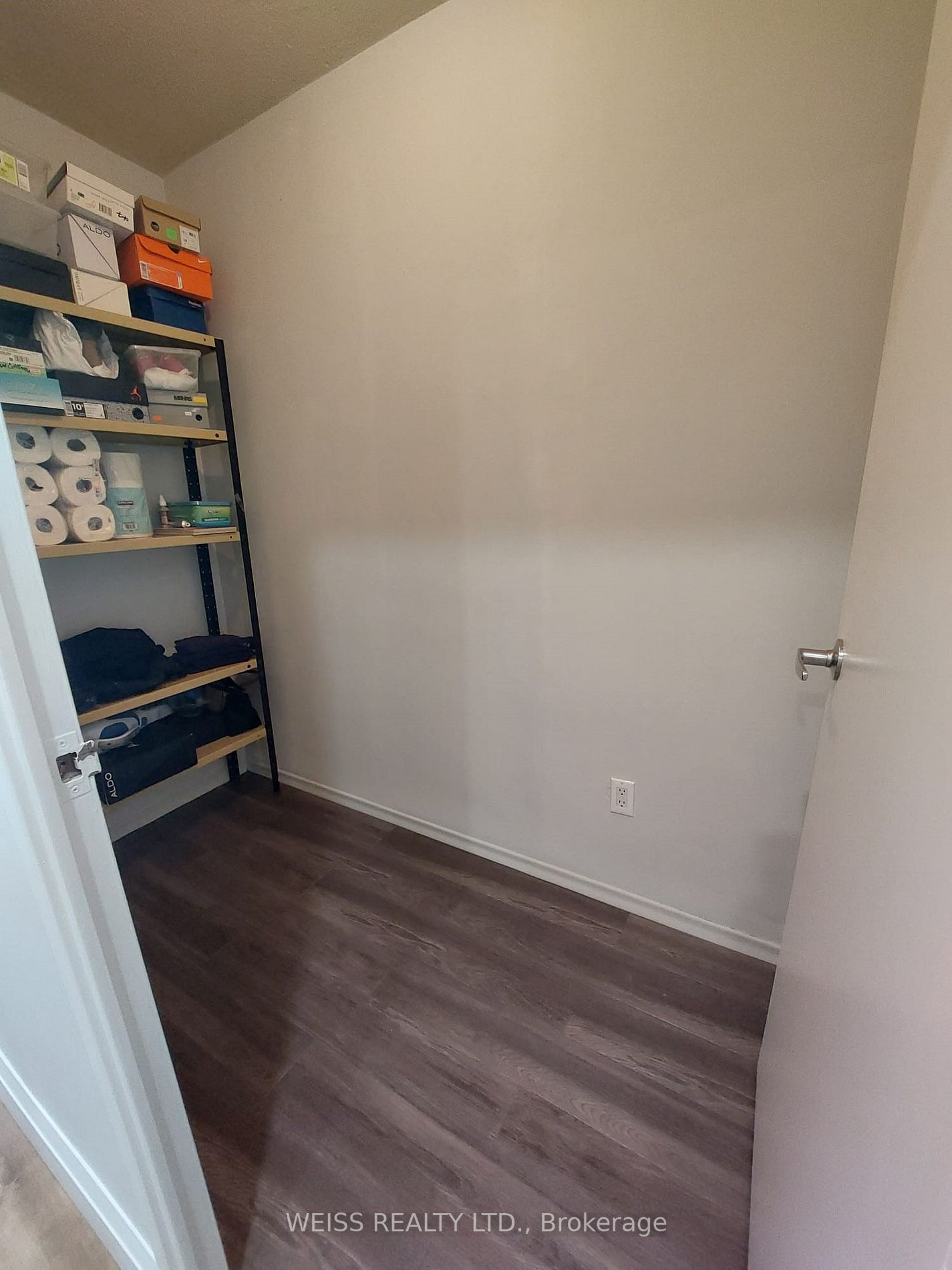 150 Neptune Dr, #606