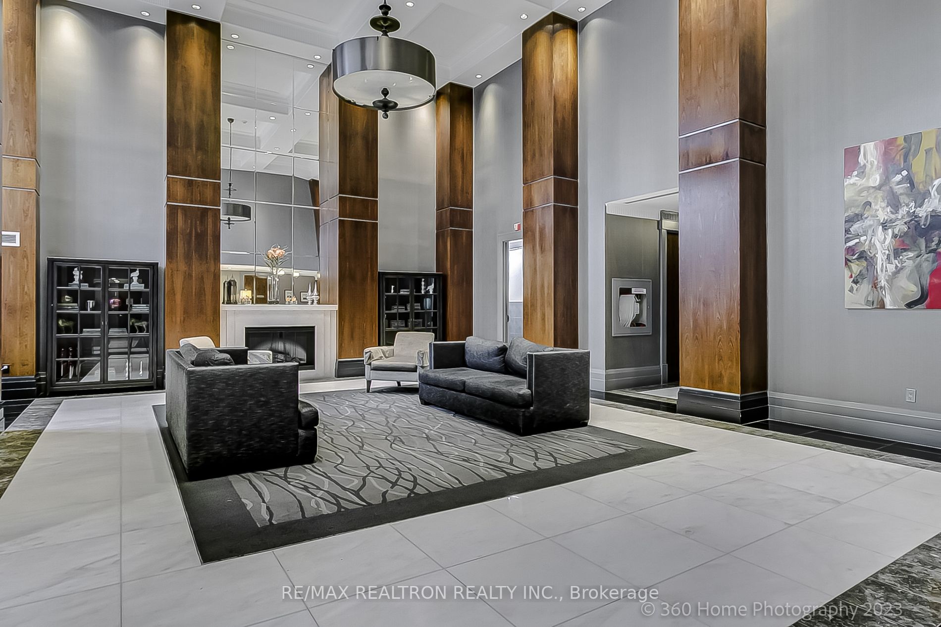 3 Rean Dr, #411