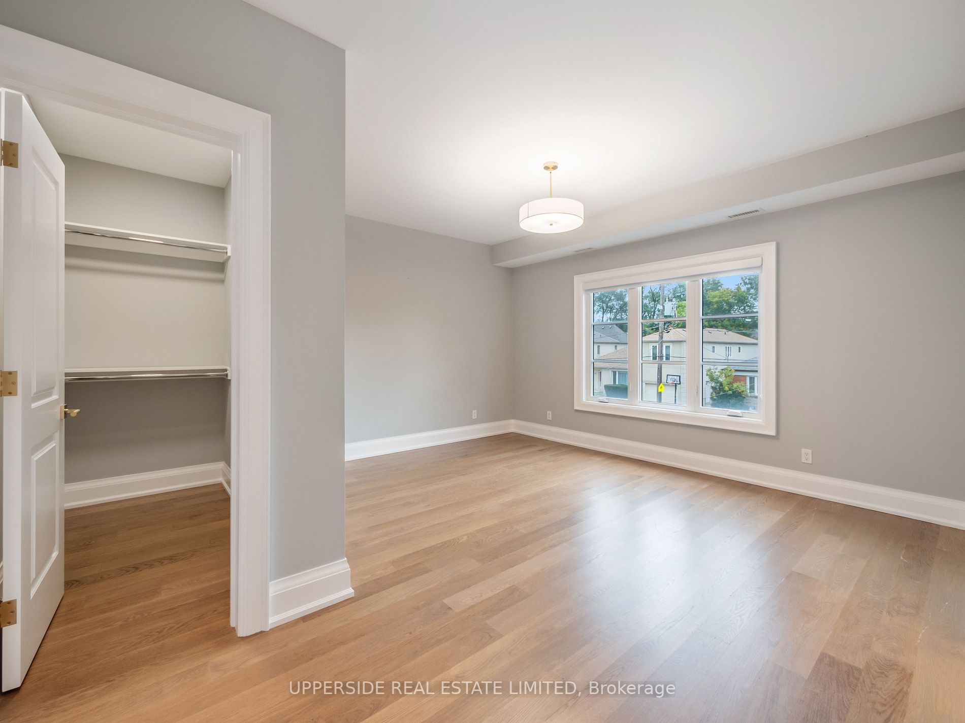 102 Frontenac Ave