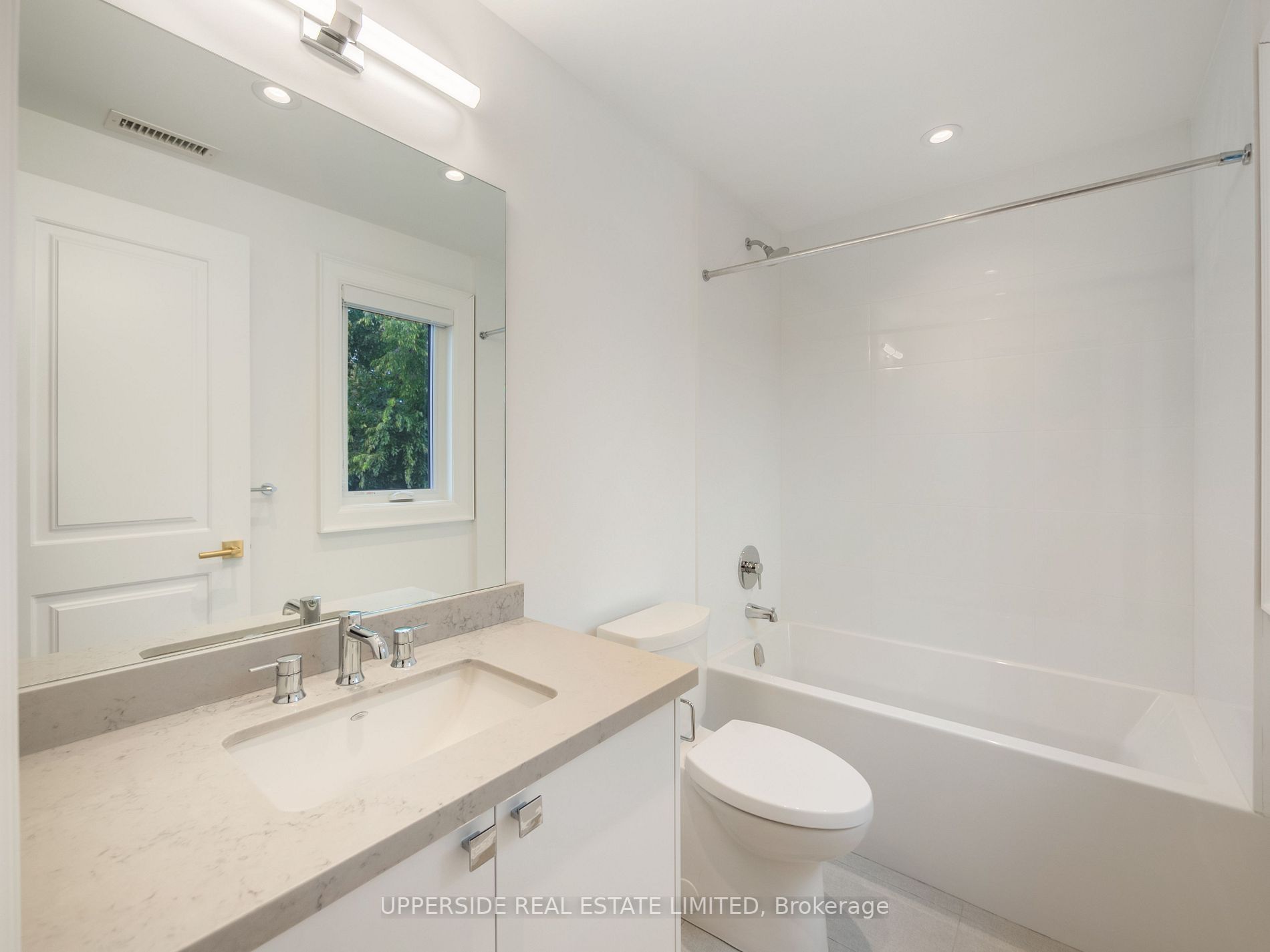 102 Frontenac Ave
