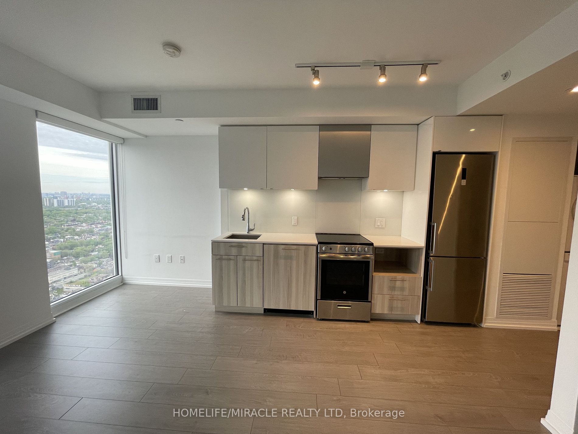 251 Jarvis St, #4711