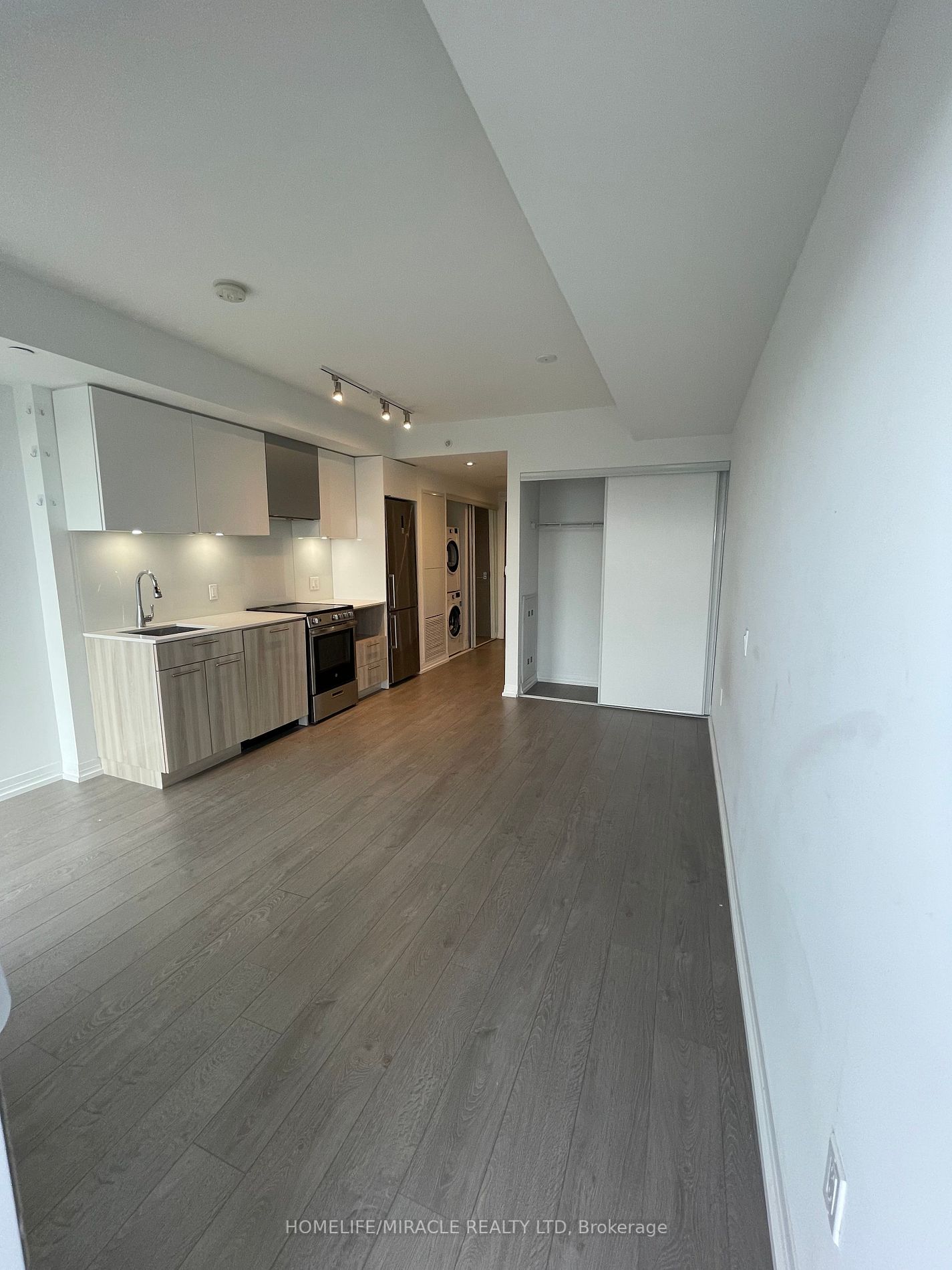 251 Jarvis St, #4711