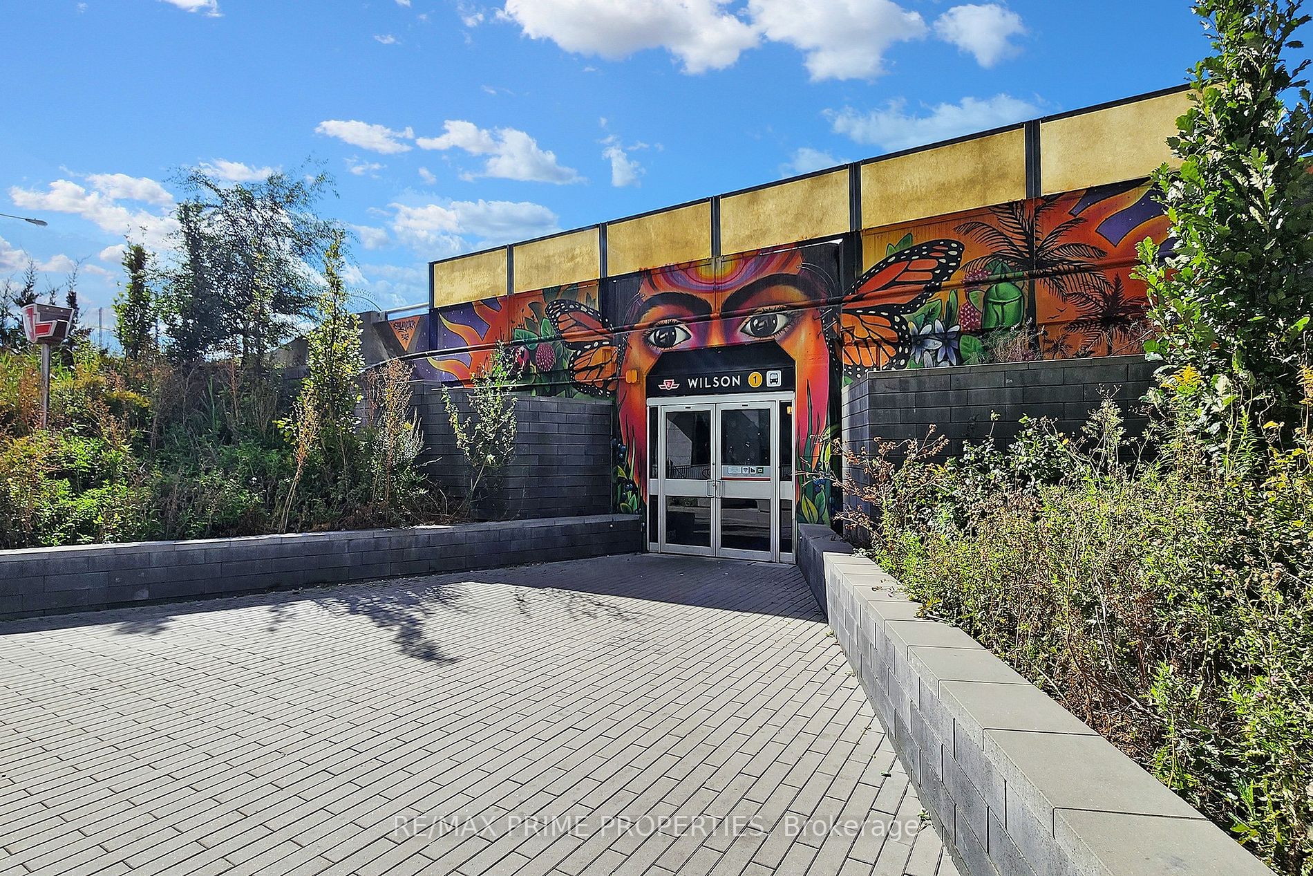 565 Wilson Ave, #W408