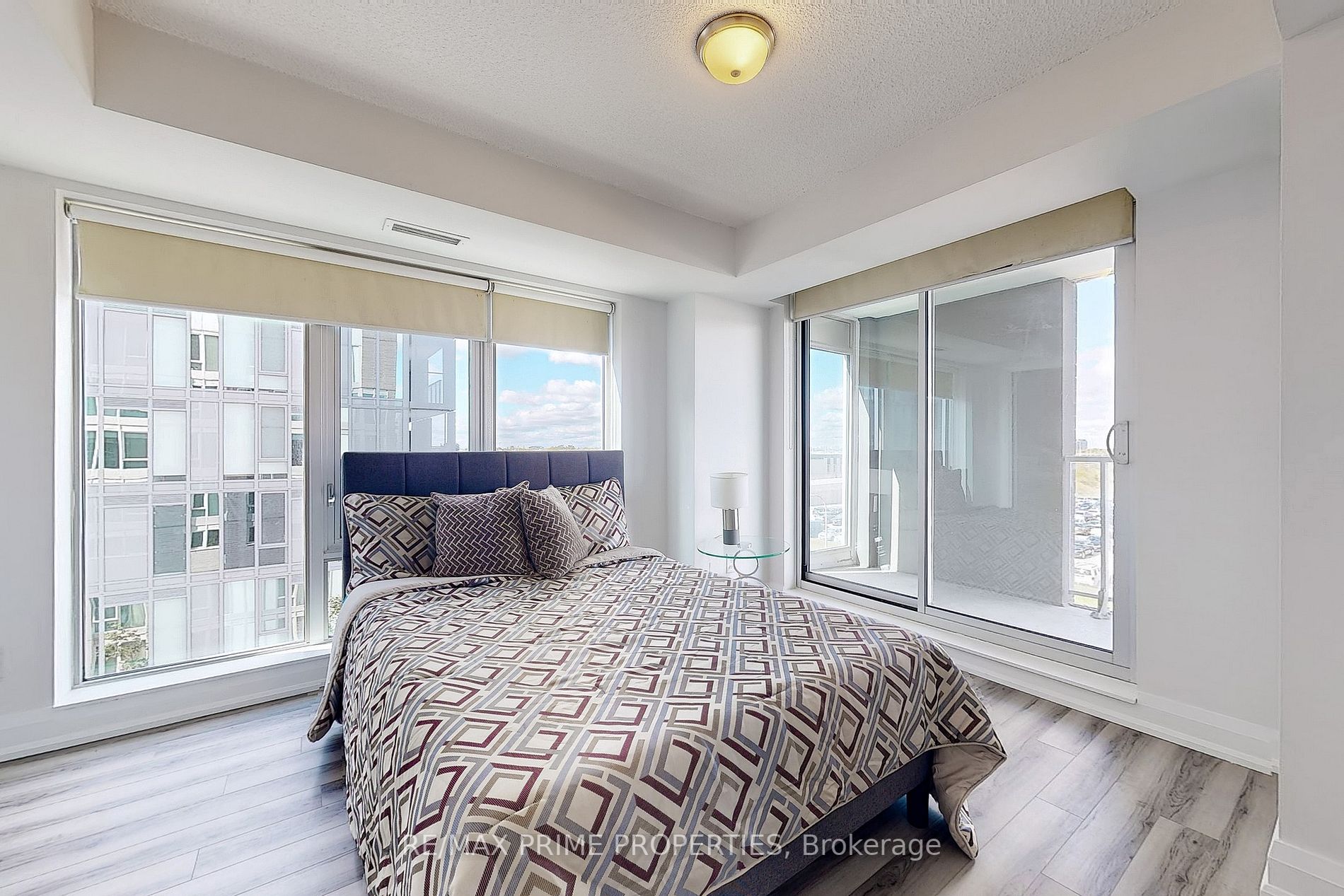565 Wilson Ave, #W408