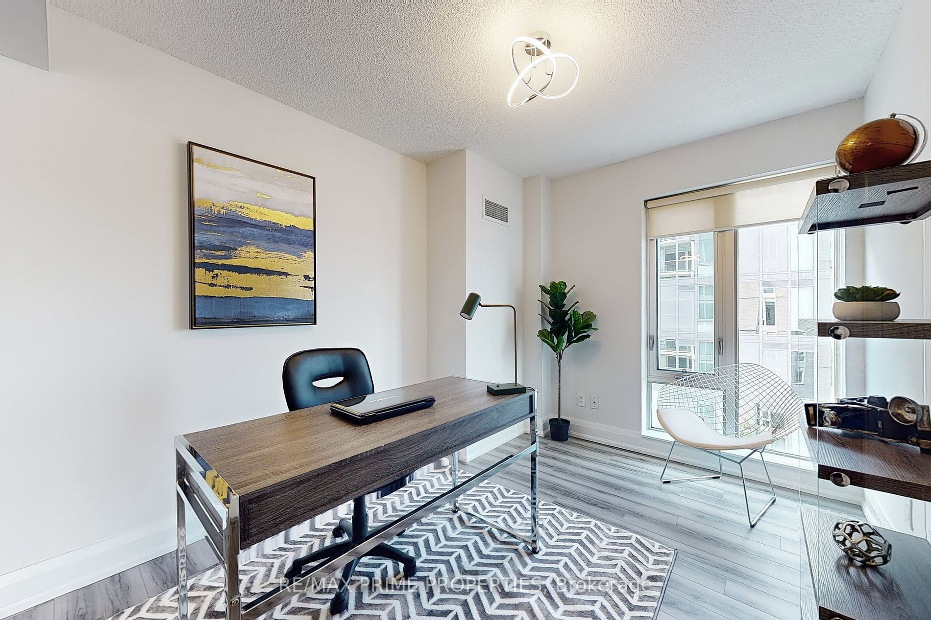 565 Wilson Ave, #W408