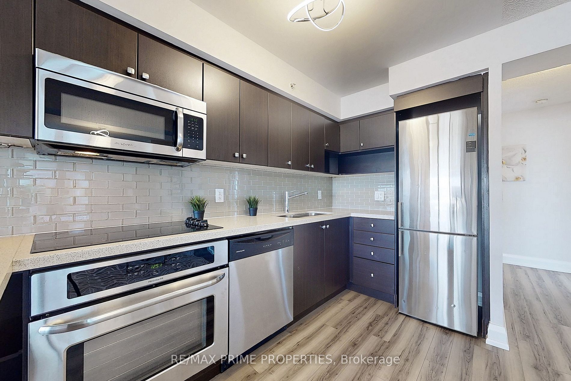 565 Wilson Ave, #W408