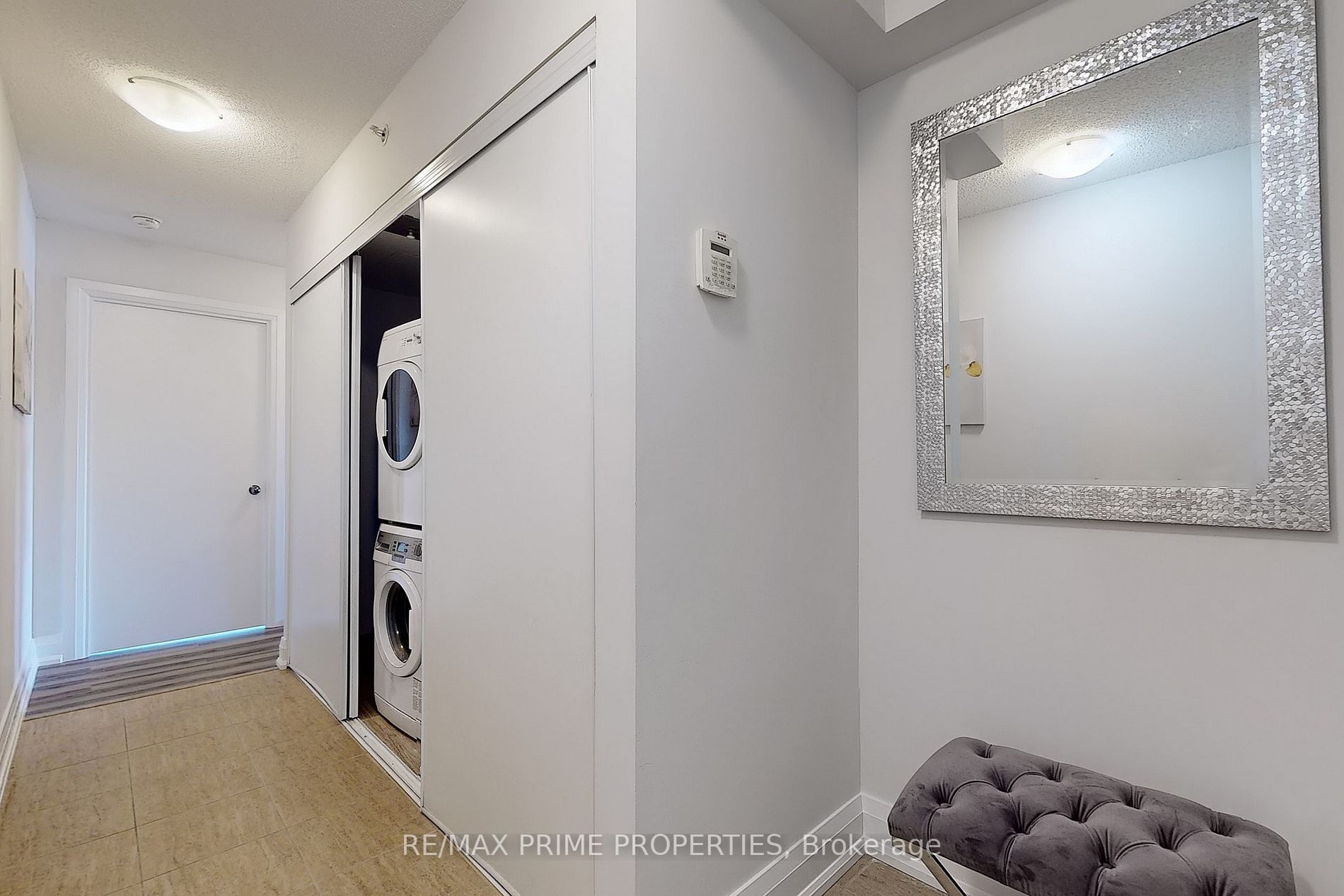 565 Wilson Ave, #W408
