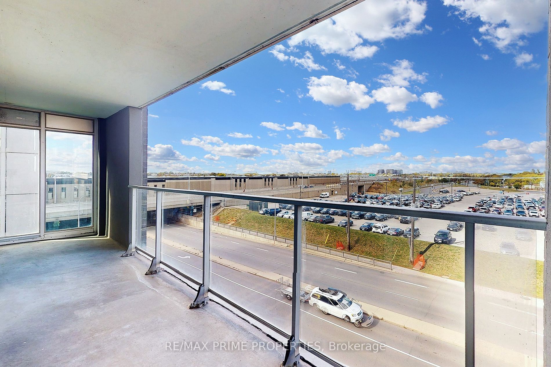 565 Wilson Ave, #W408