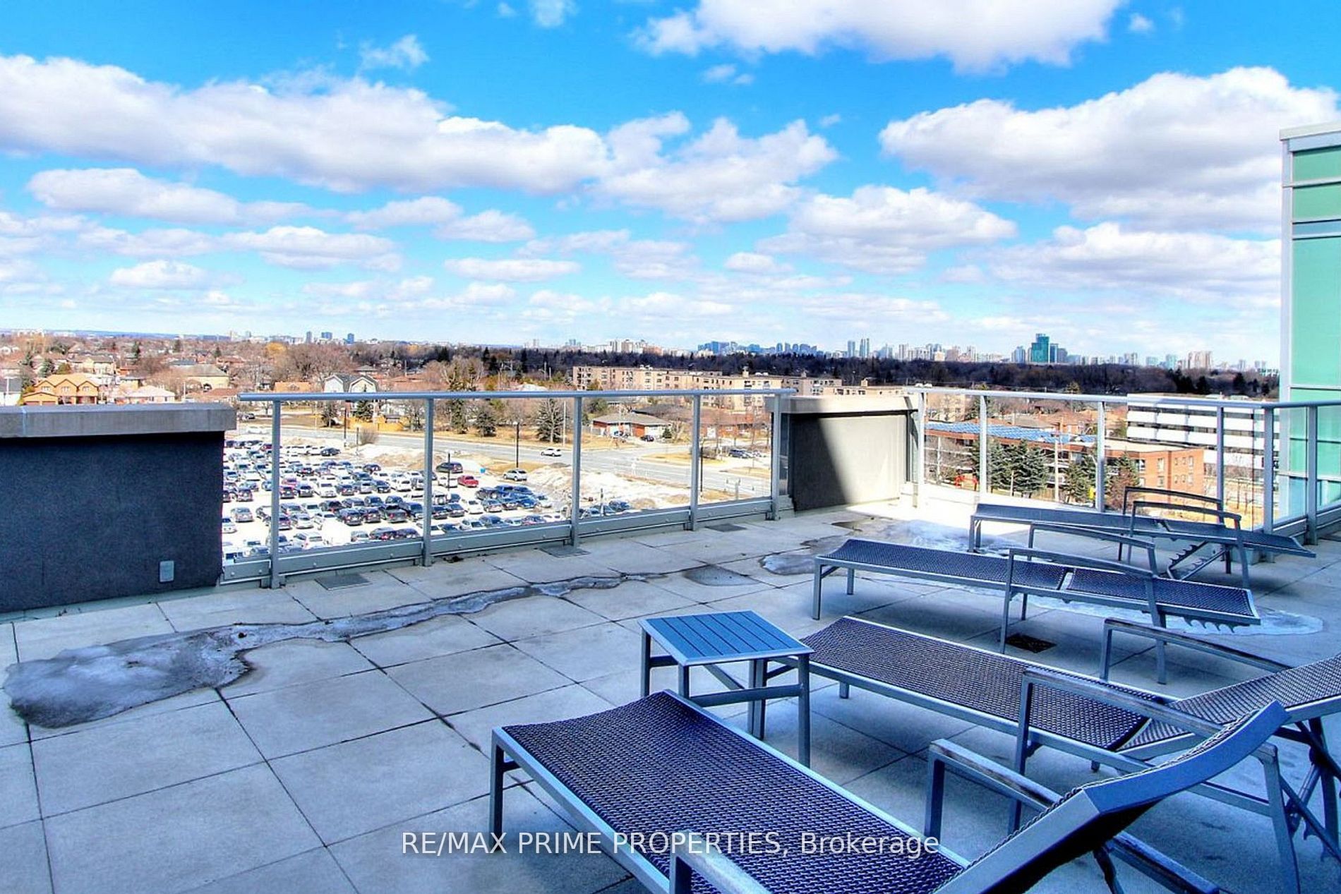 565 Wilson Ave, #W408