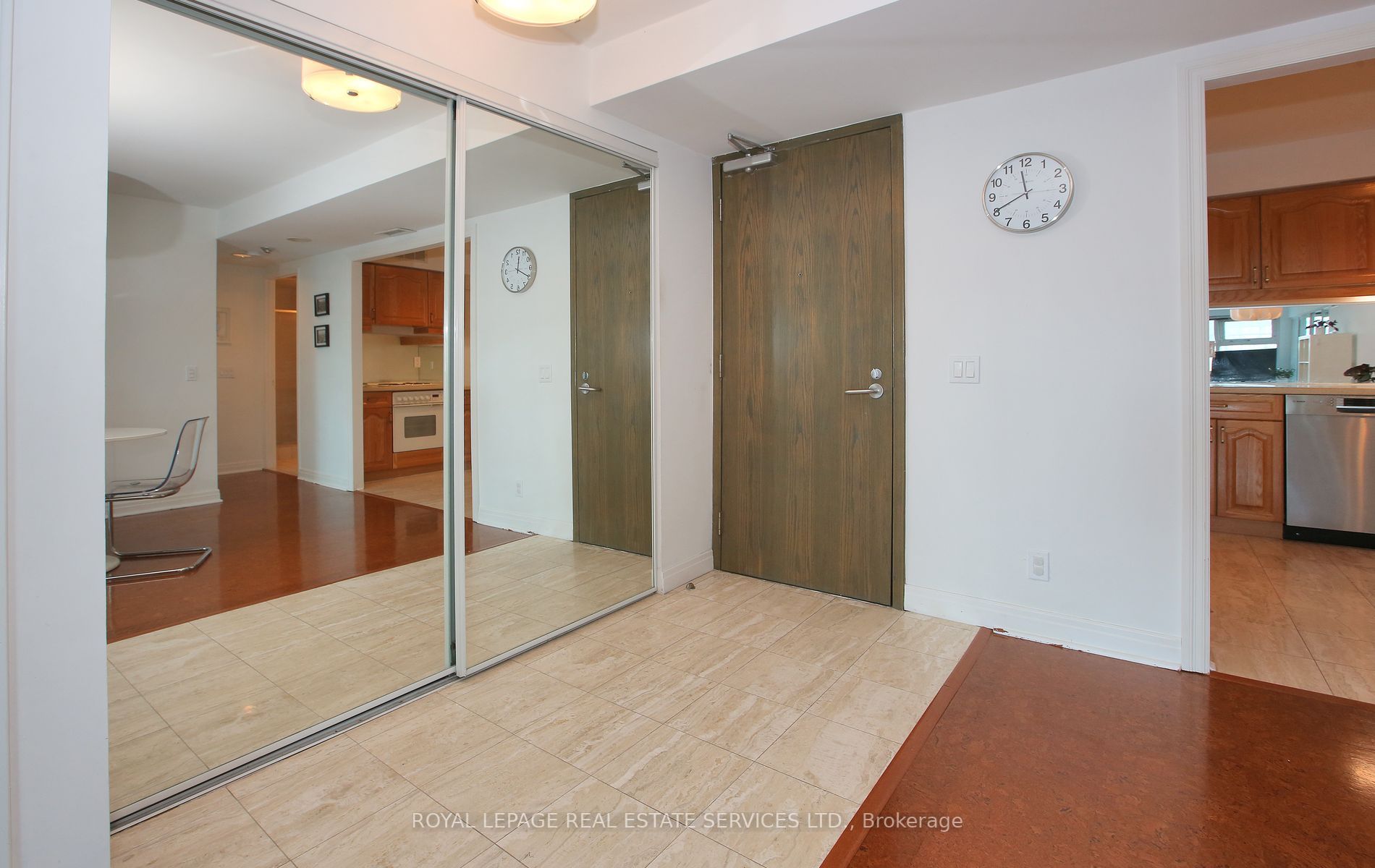 50 Lombard St, #2302