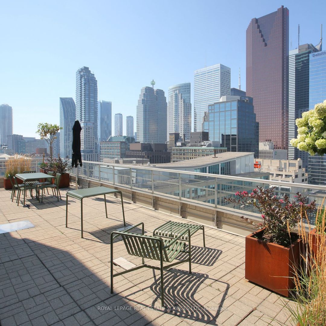 50 Lombard St, #2302