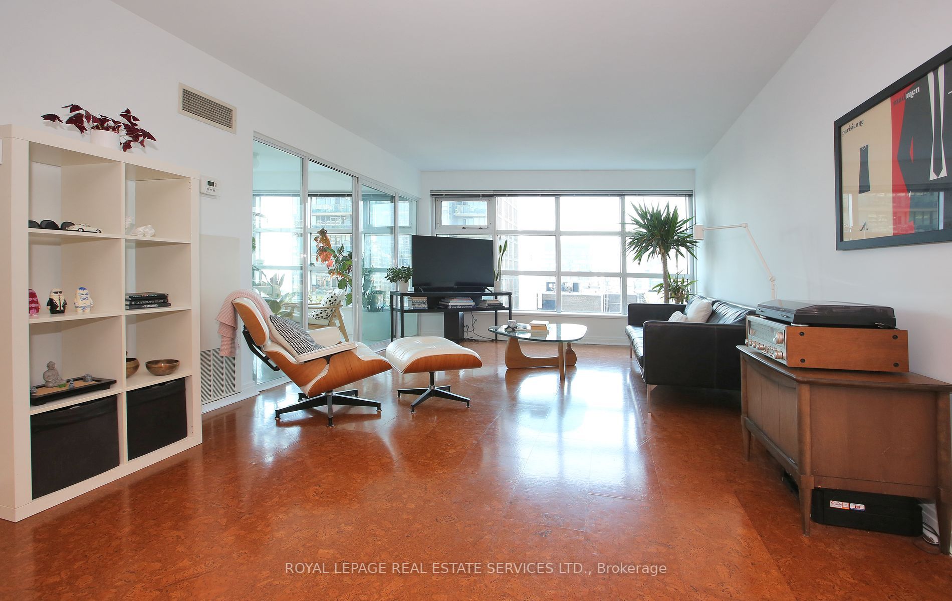 50 Lombard St, #2302