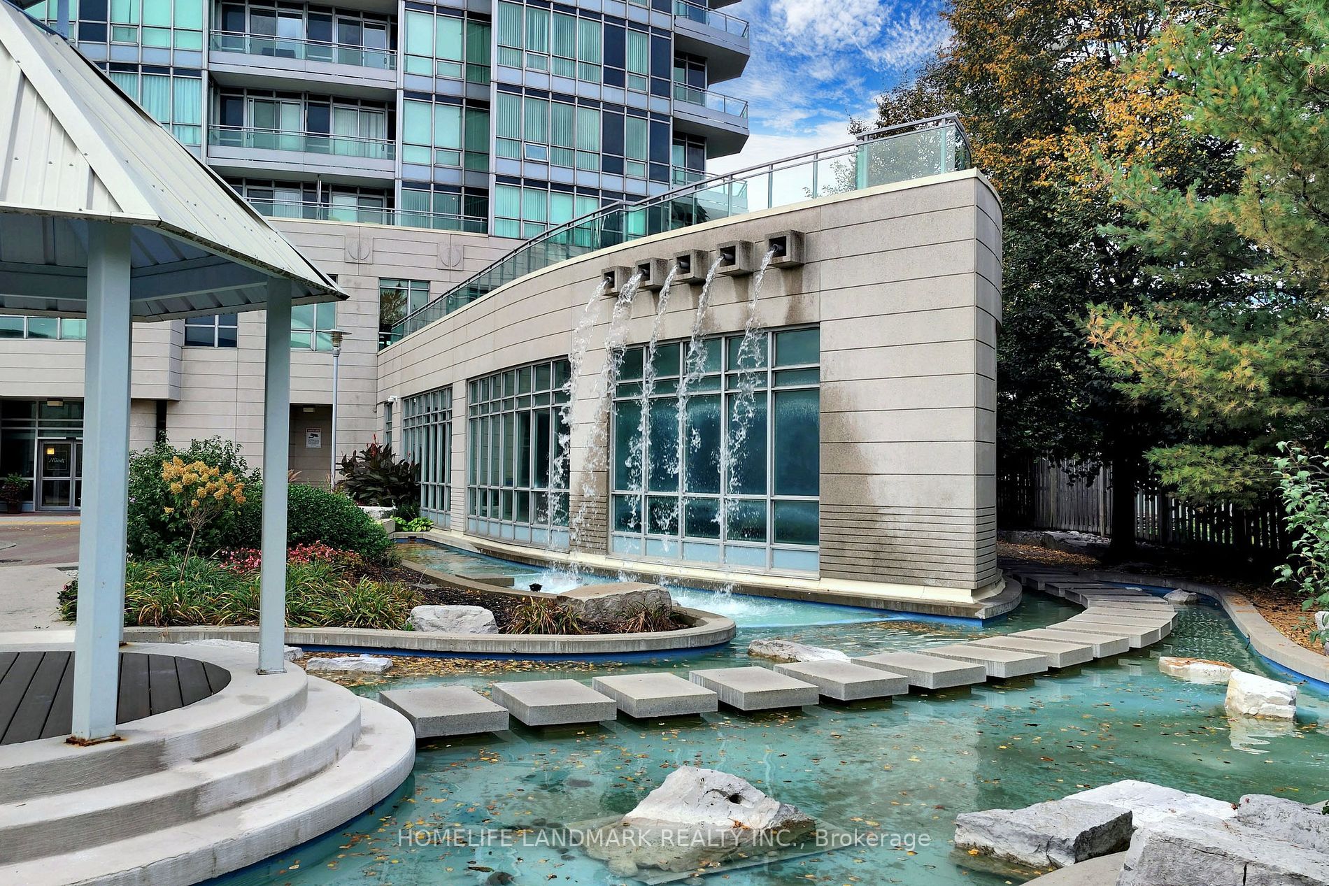 60 Byng Avenue, #TH2