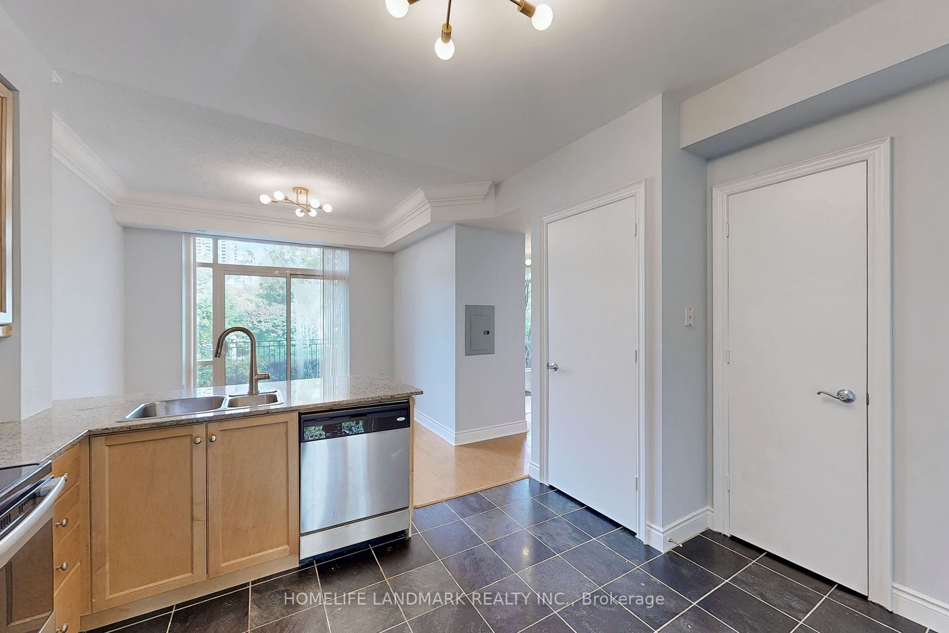 60 Byng Avenue, #TH2