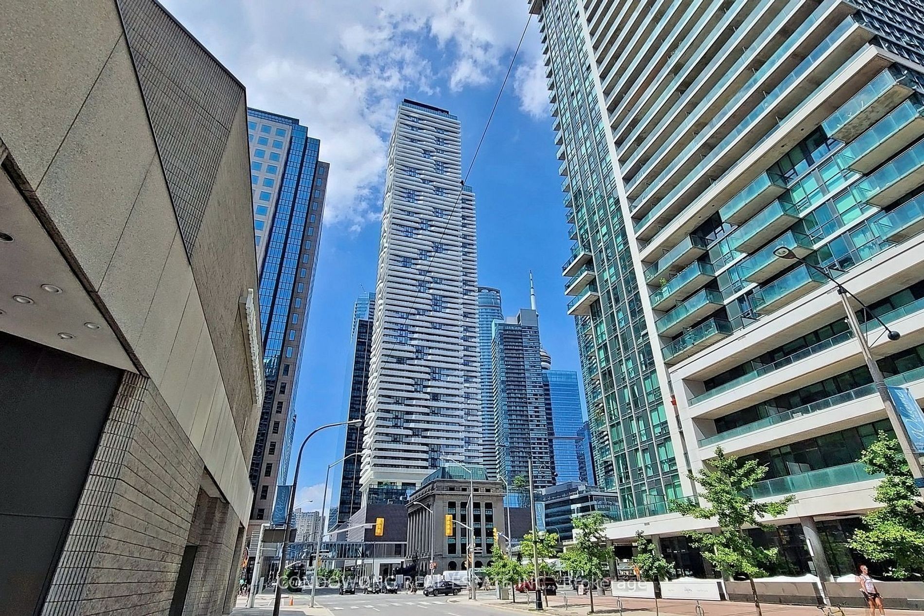 100 Harbour St, #1703