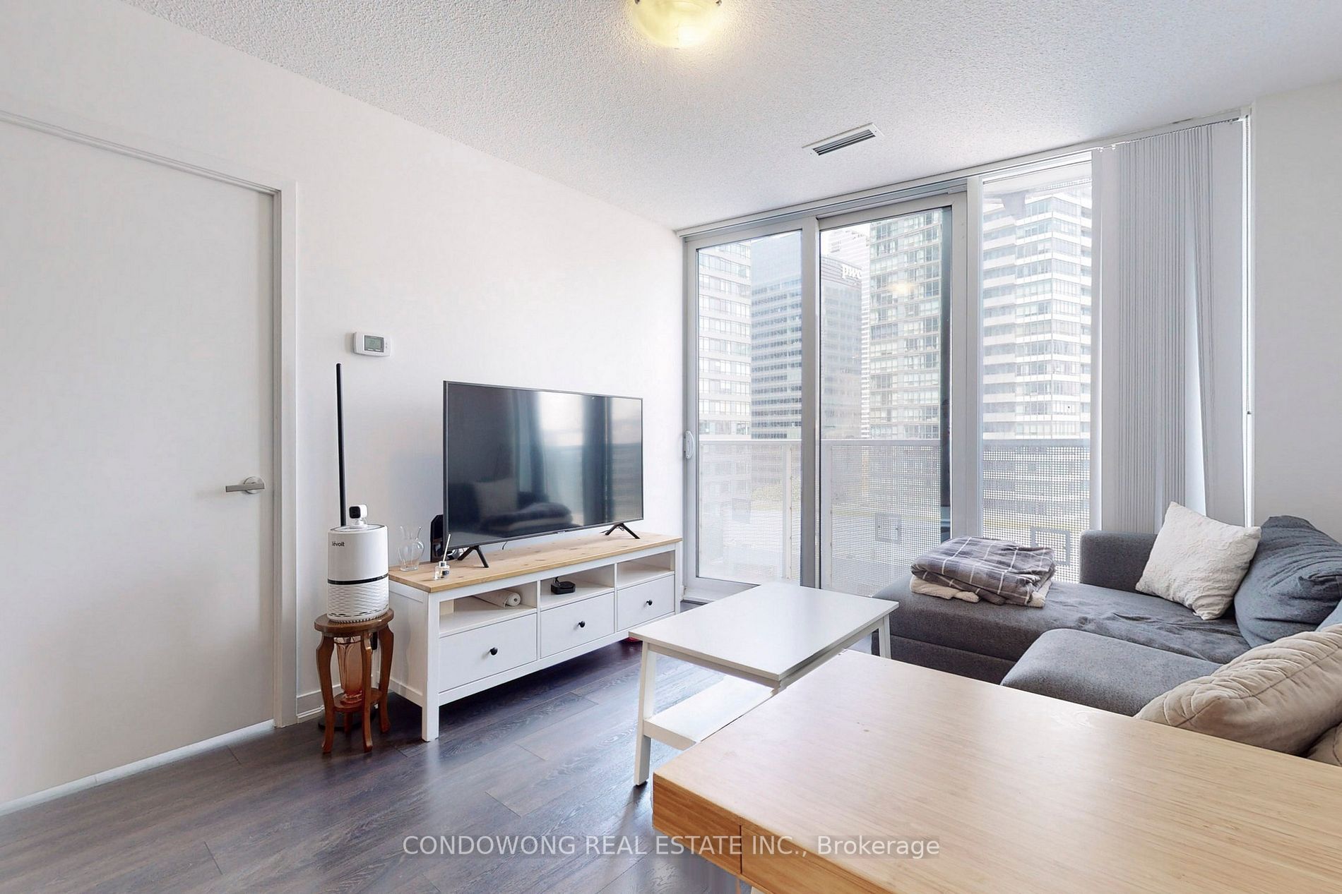 100 Harbour St, #1703