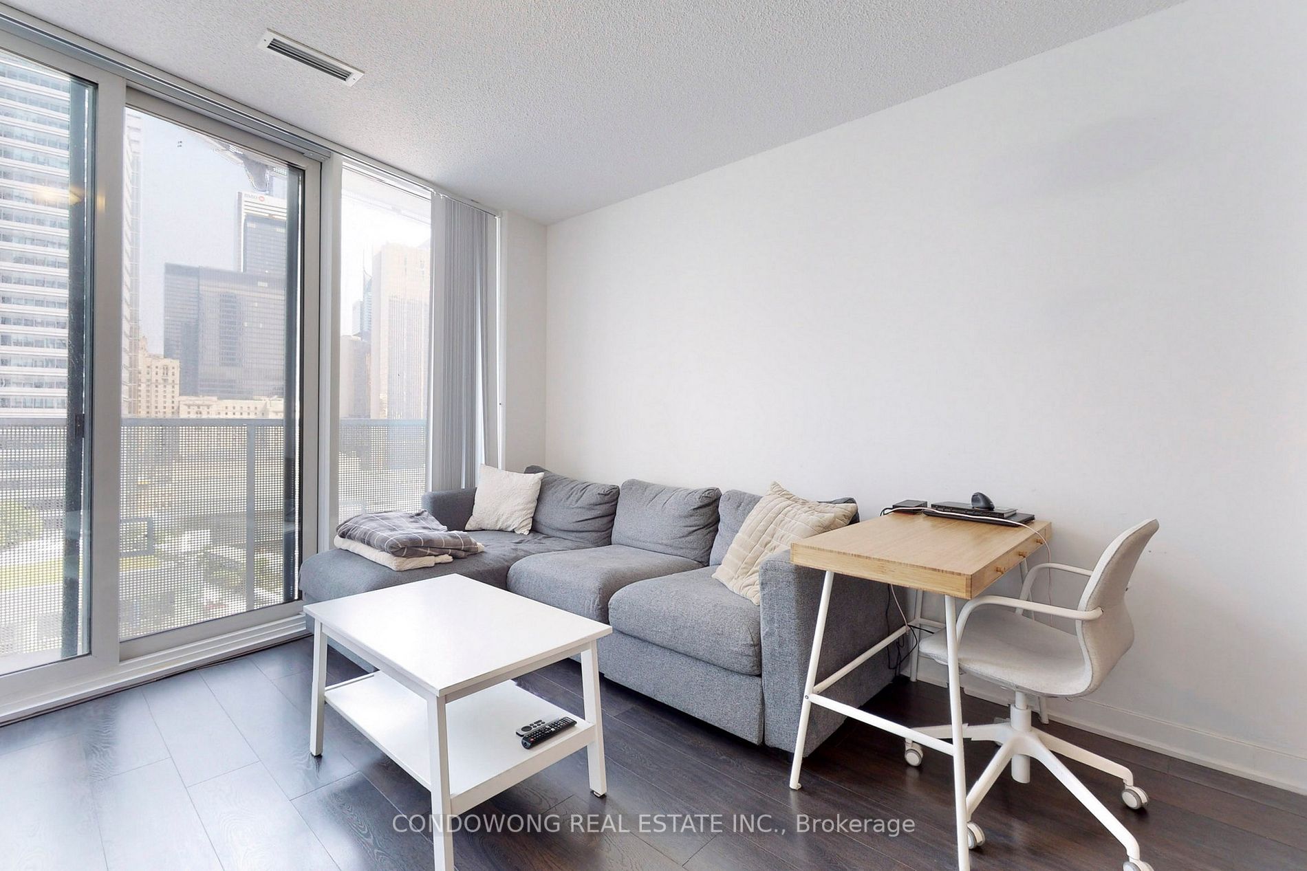 100 Harbour St, #1703