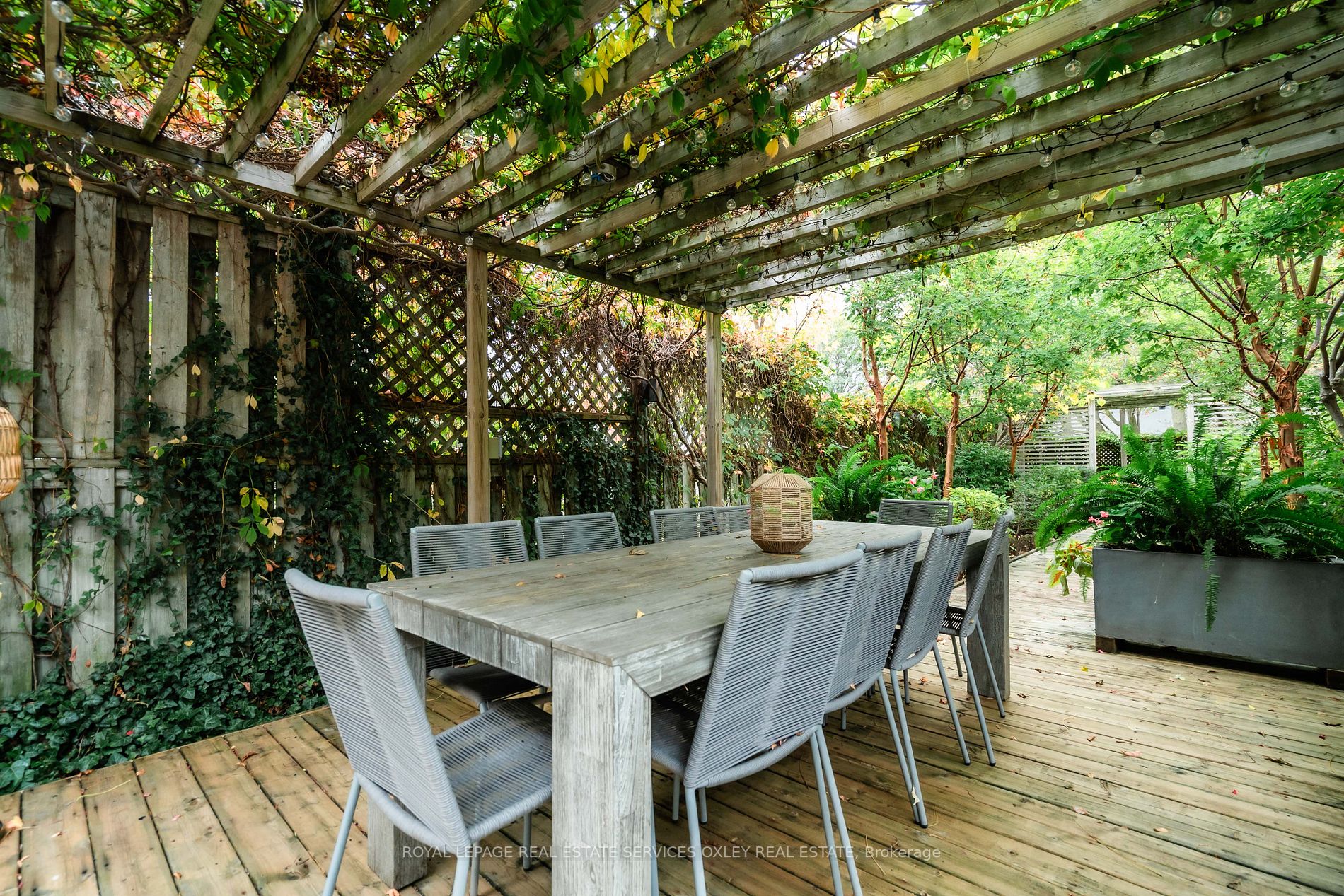 25 Summerhill Ave