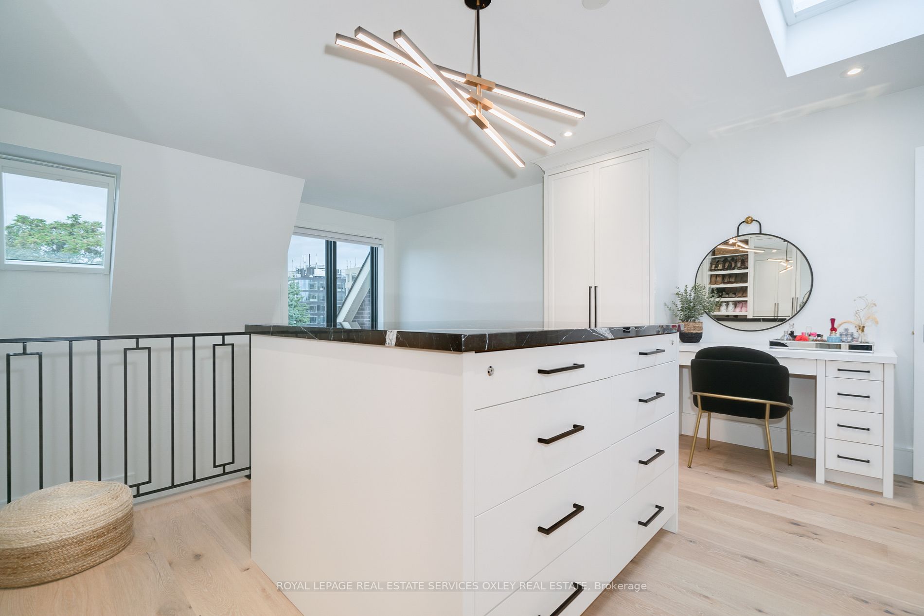 25 Summerhill Ave