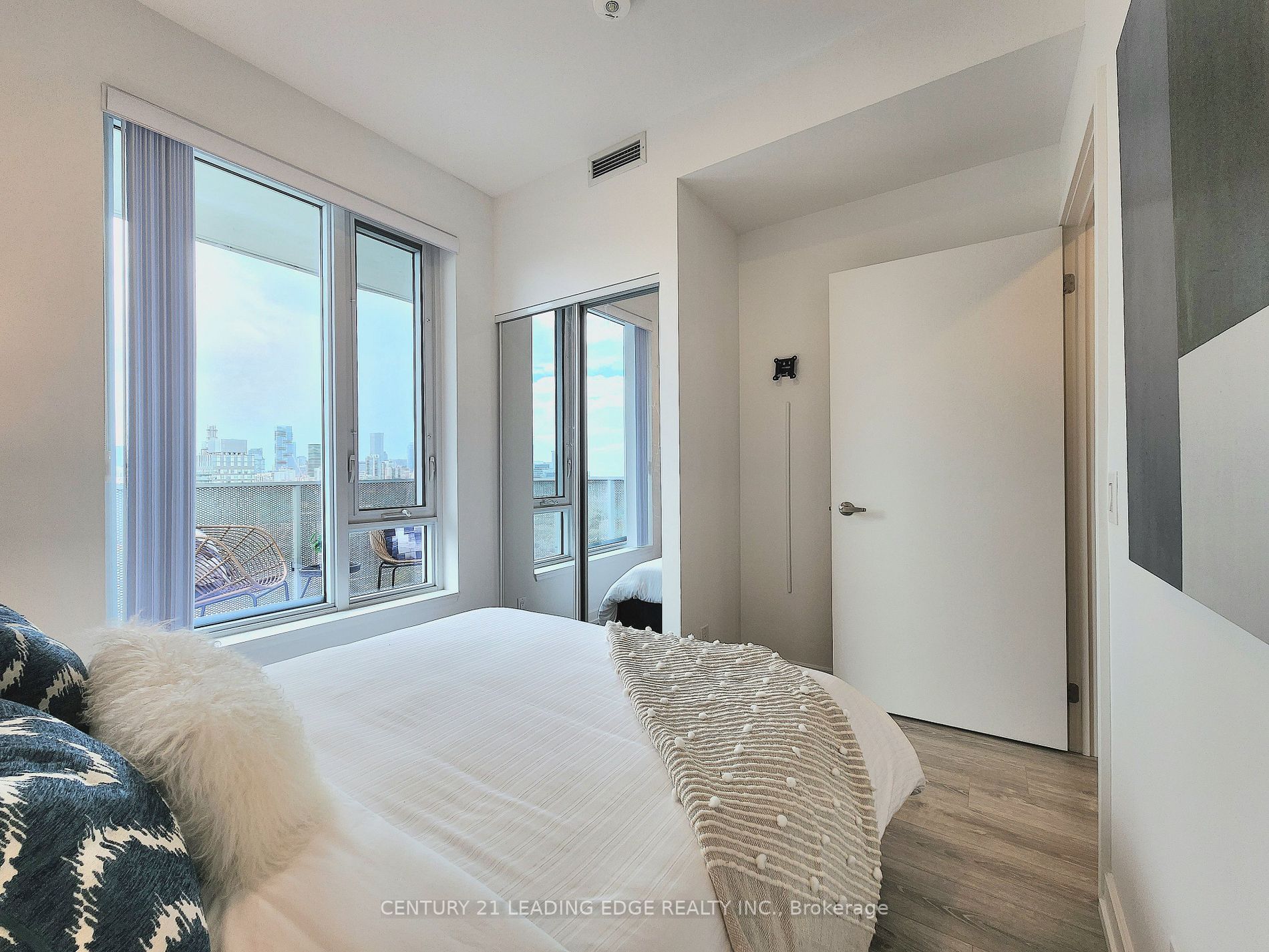 20 Tubman Ave, #2101