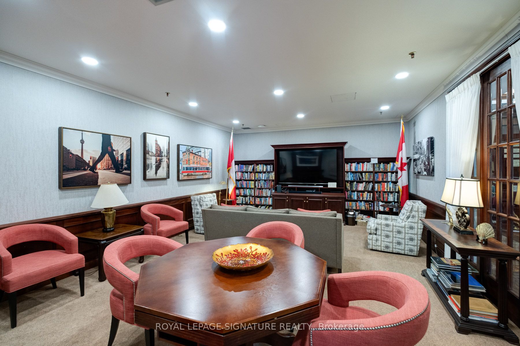 215 The Donway W, #607