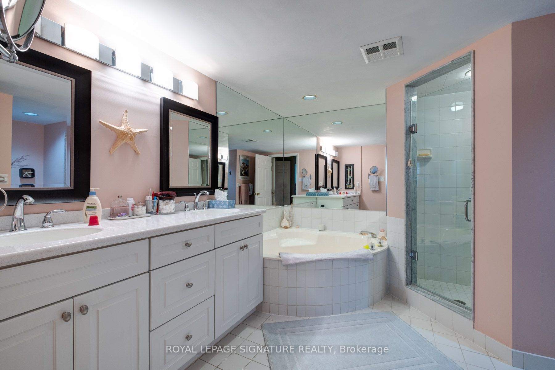 215 The Donway W, #607