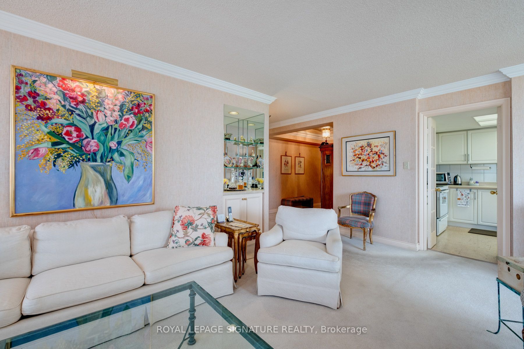 215 The Donway W, #607
