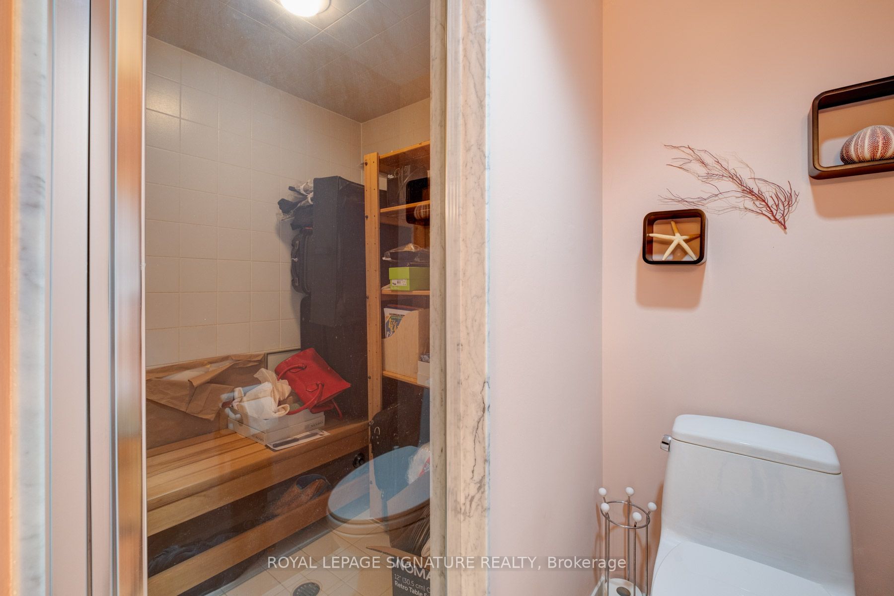 215 The Donway W, #607
