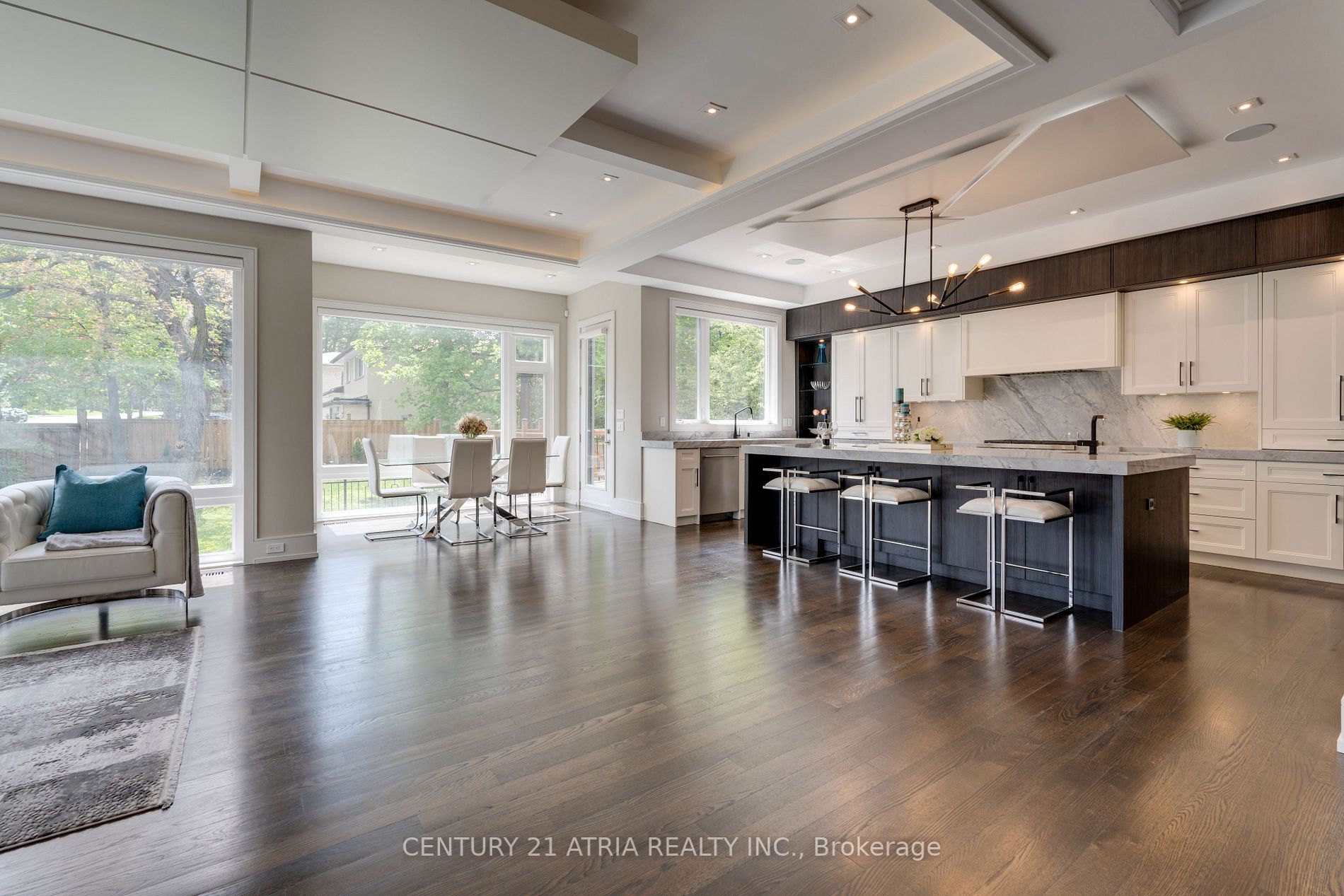 225 Northwood Drive