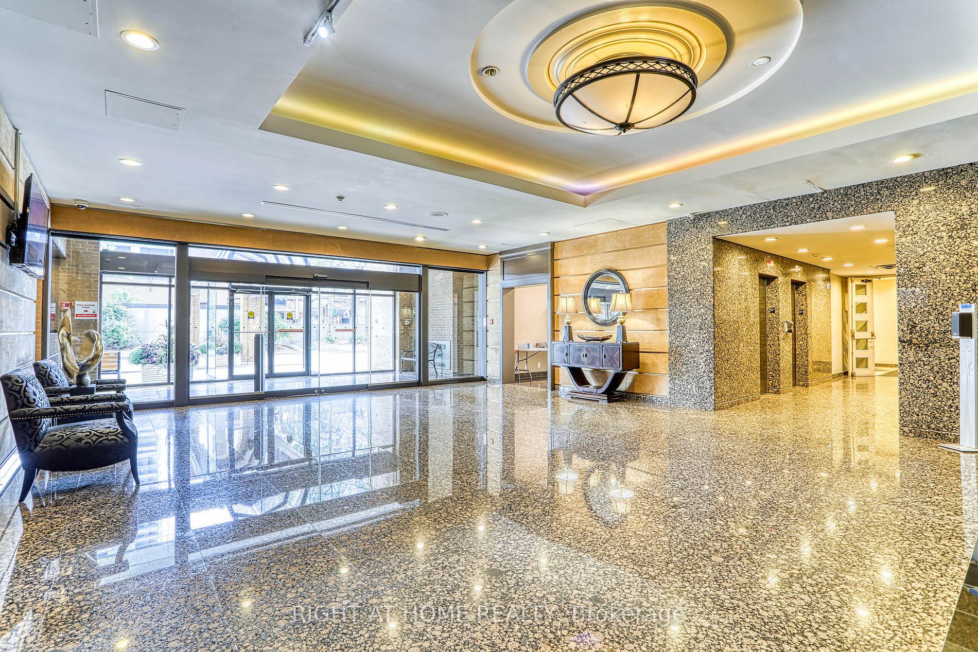 100 Upper Madison Ave, #304