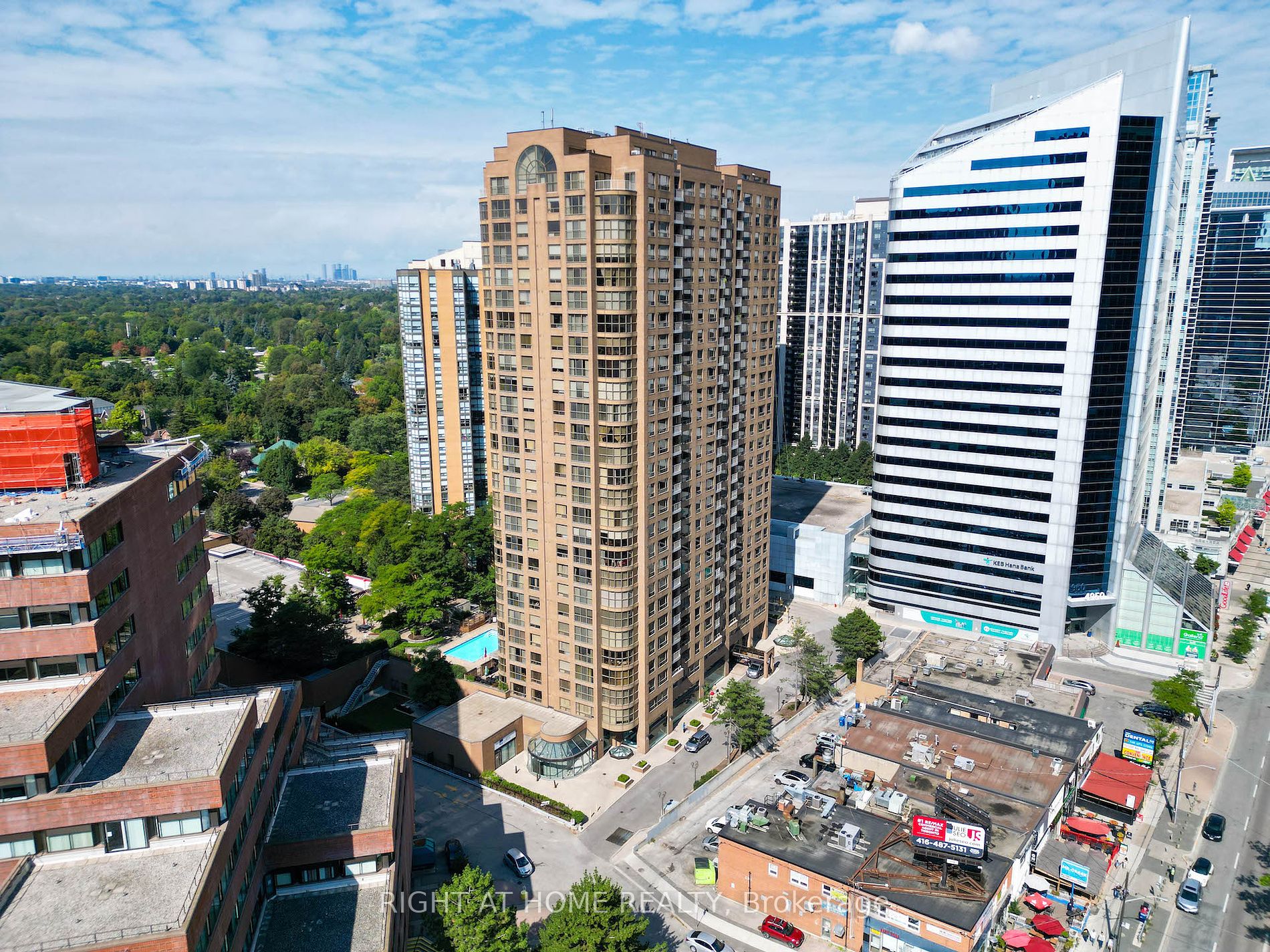 100 Upper Madison Ave, #304