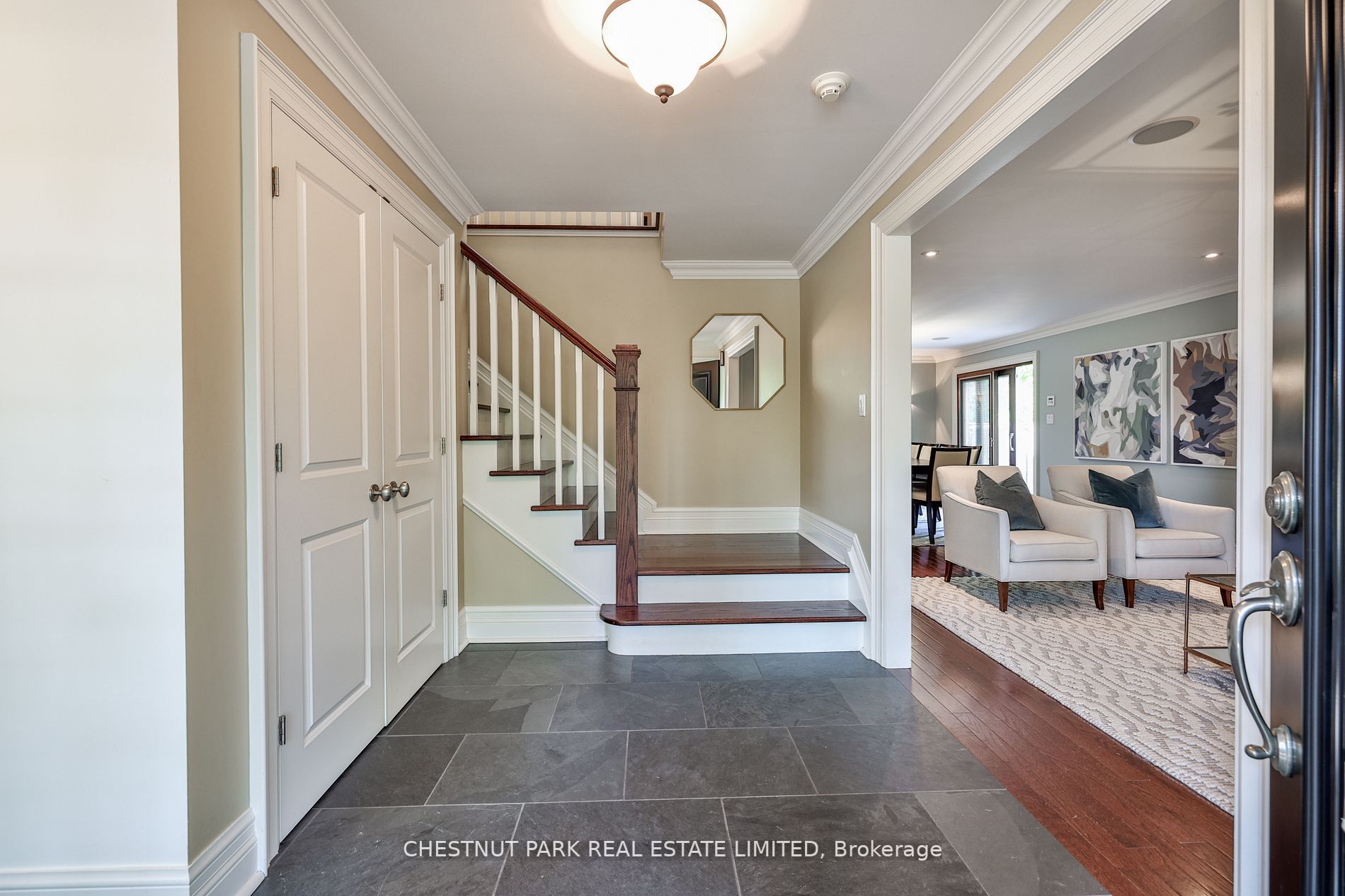 12 Barrydale Crescent