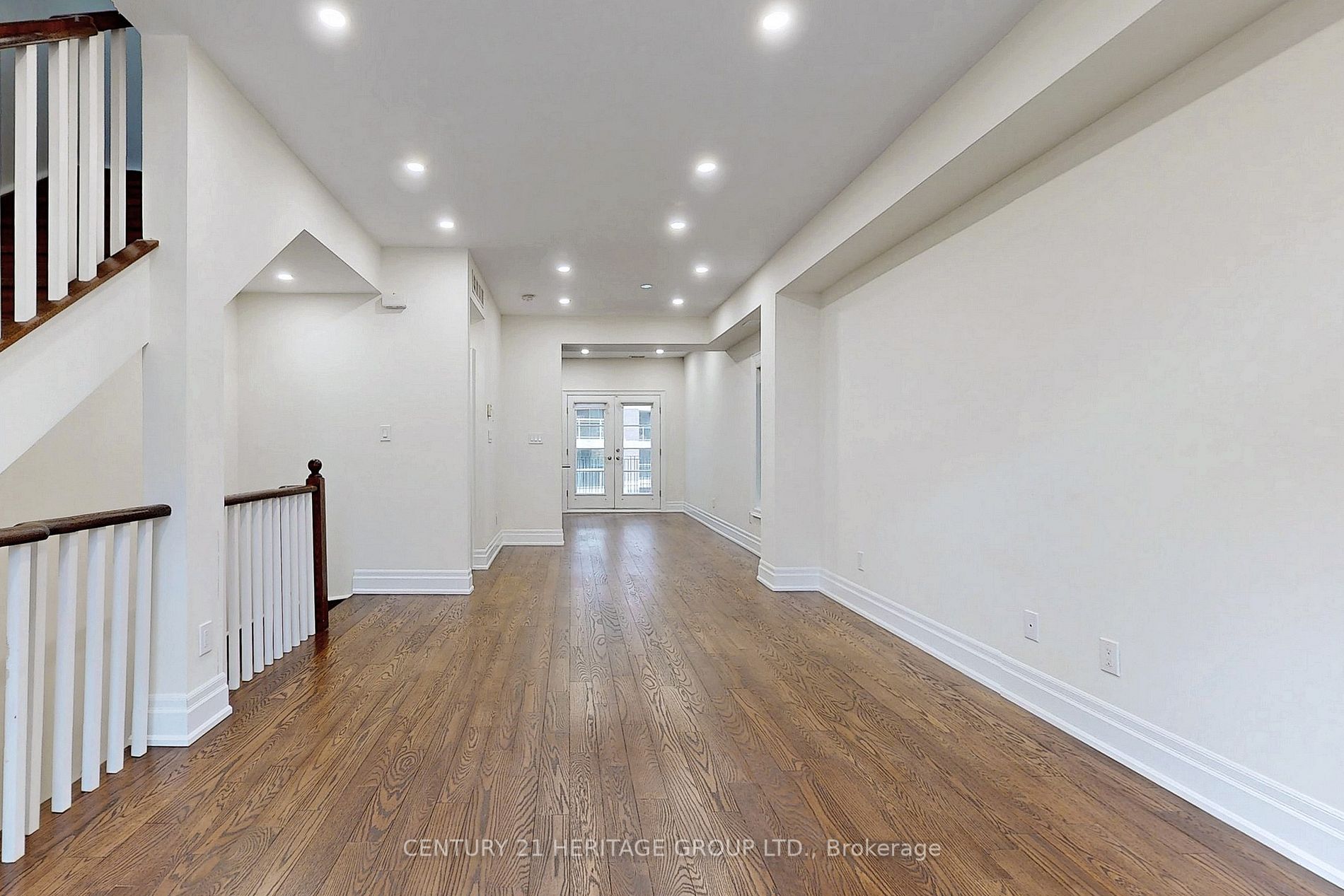 83 Pleasant Blvd, #10