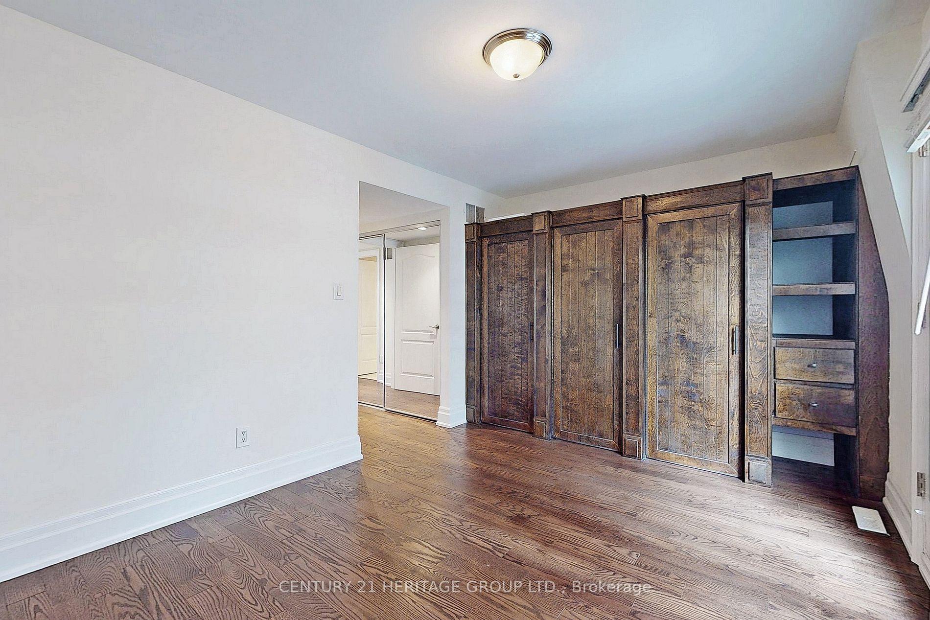 83 Pleasant Blvd, #10