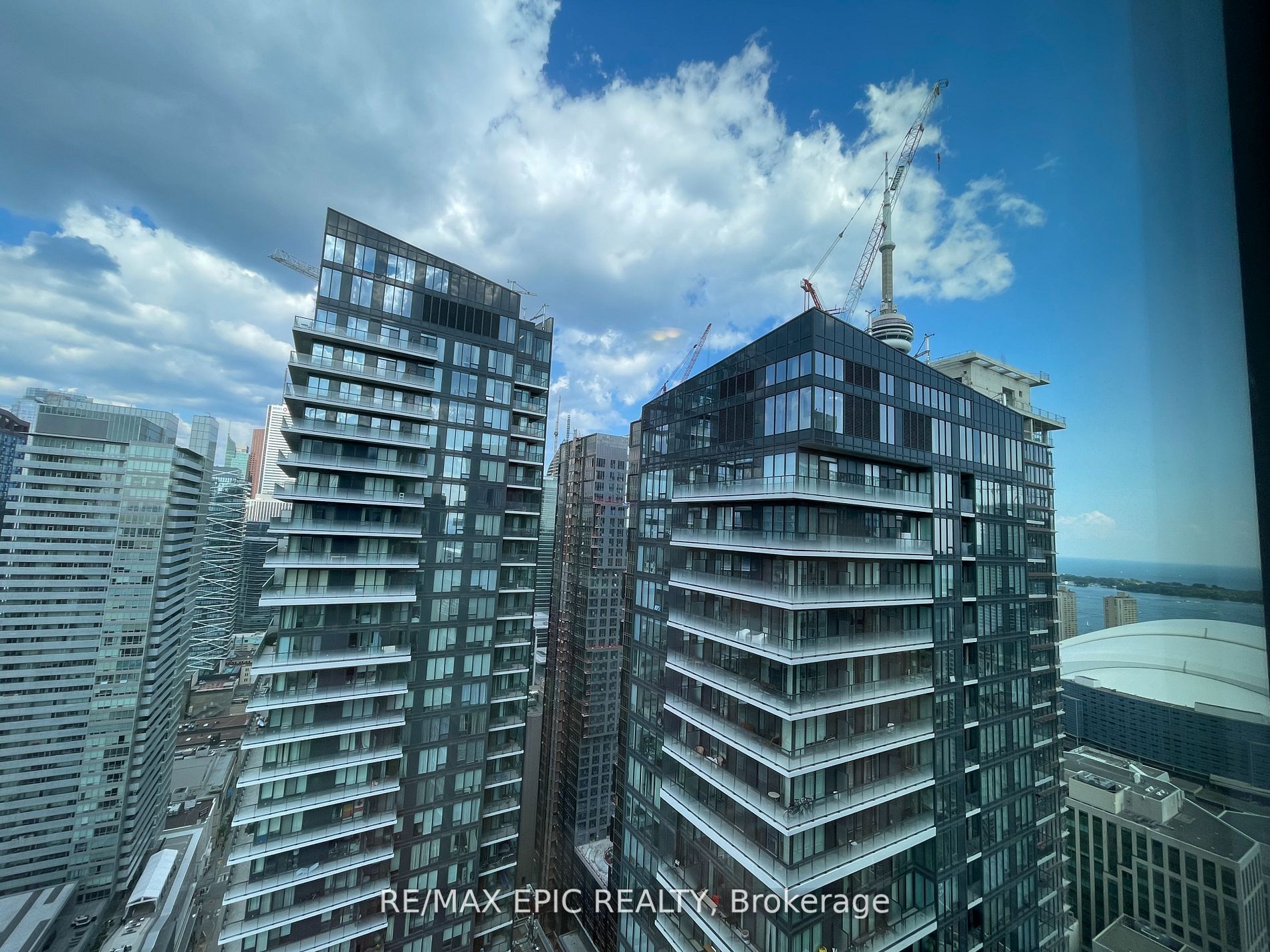 357 King Street W, #4003