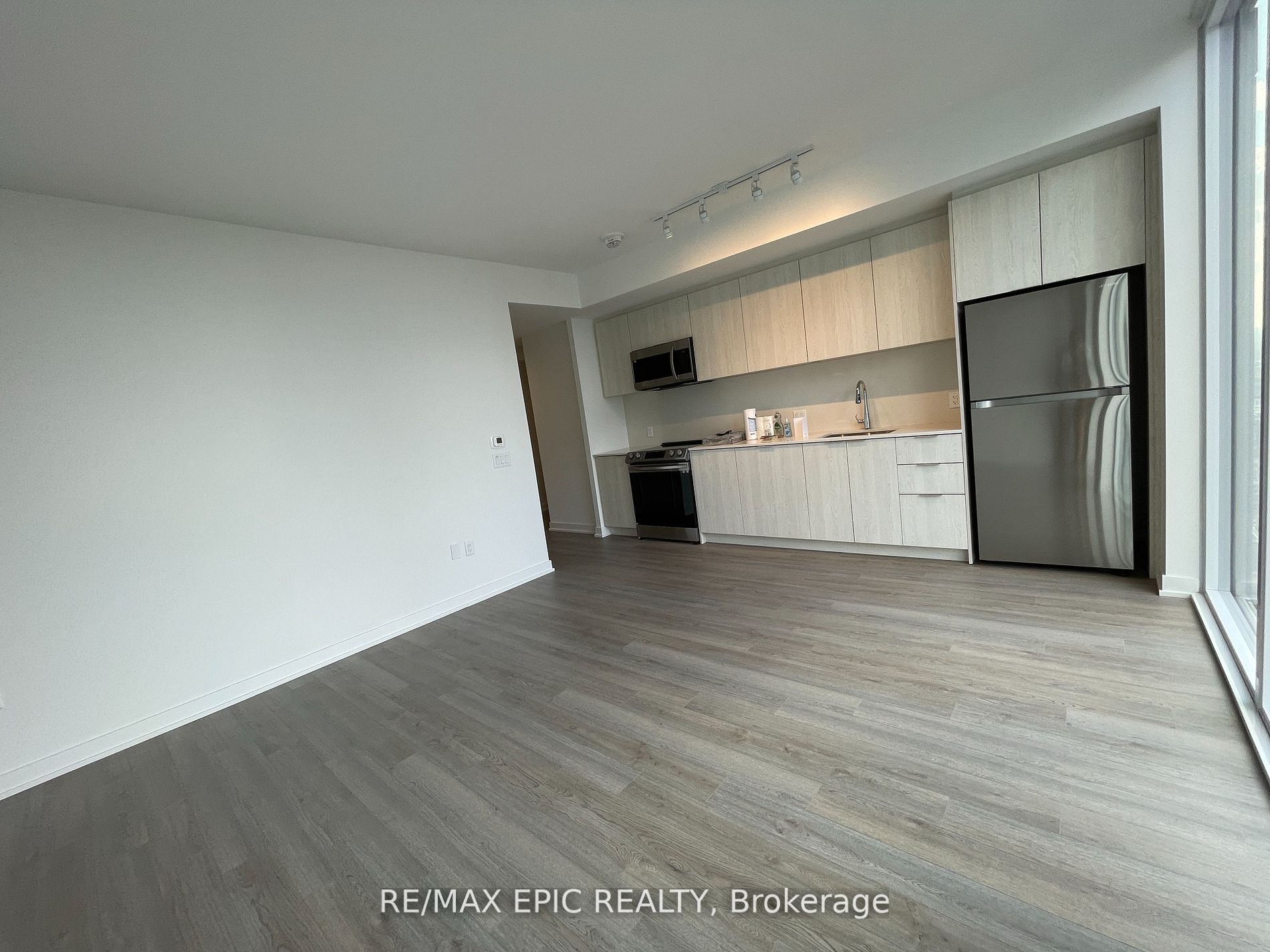 357 King Street W, #4003