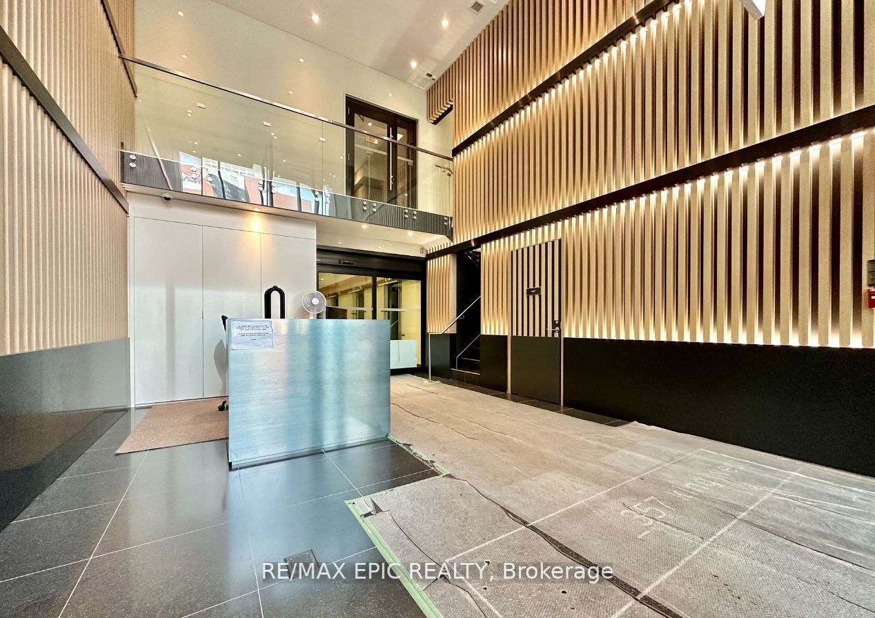 357 King Street W, #4003