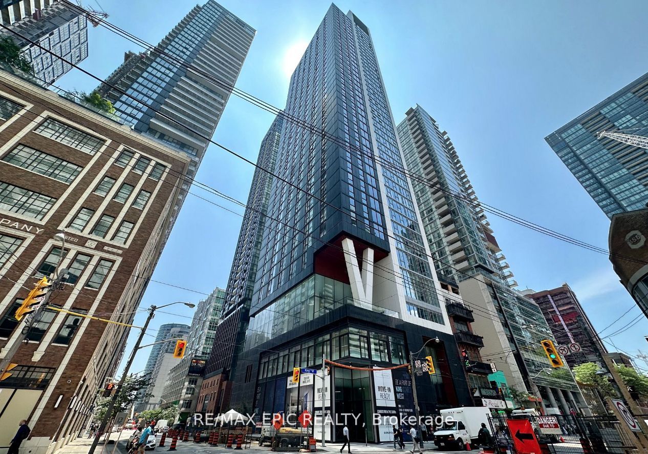 357 King Street W, #4003
