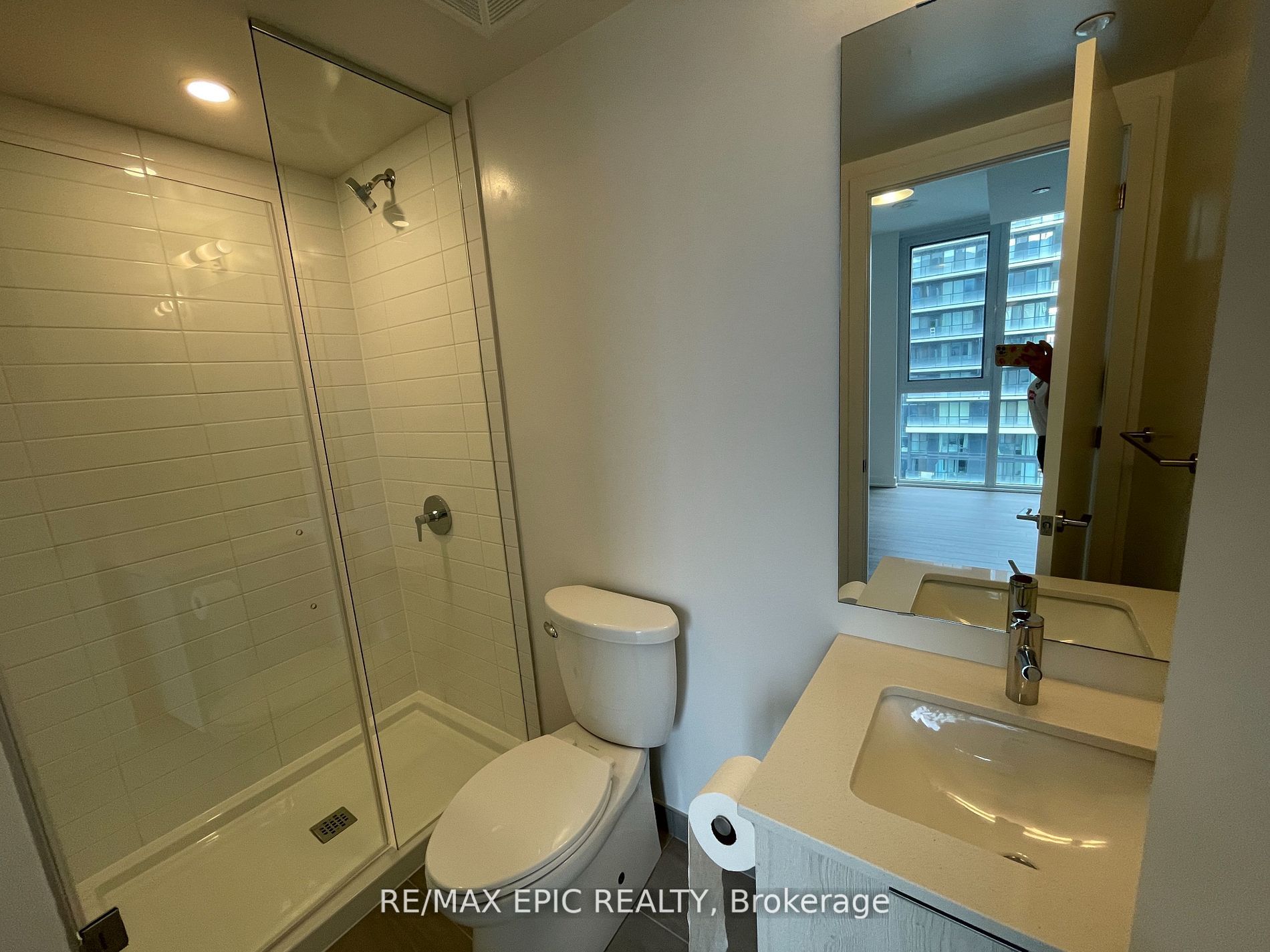 357 King Street W, #4003