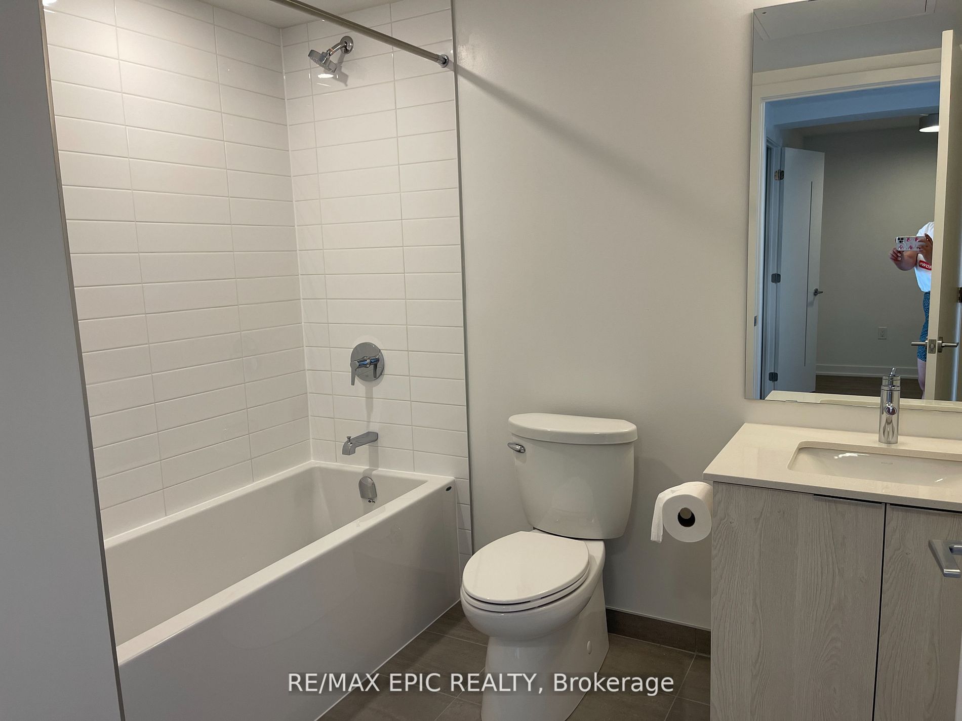 357 King Street W, #4003