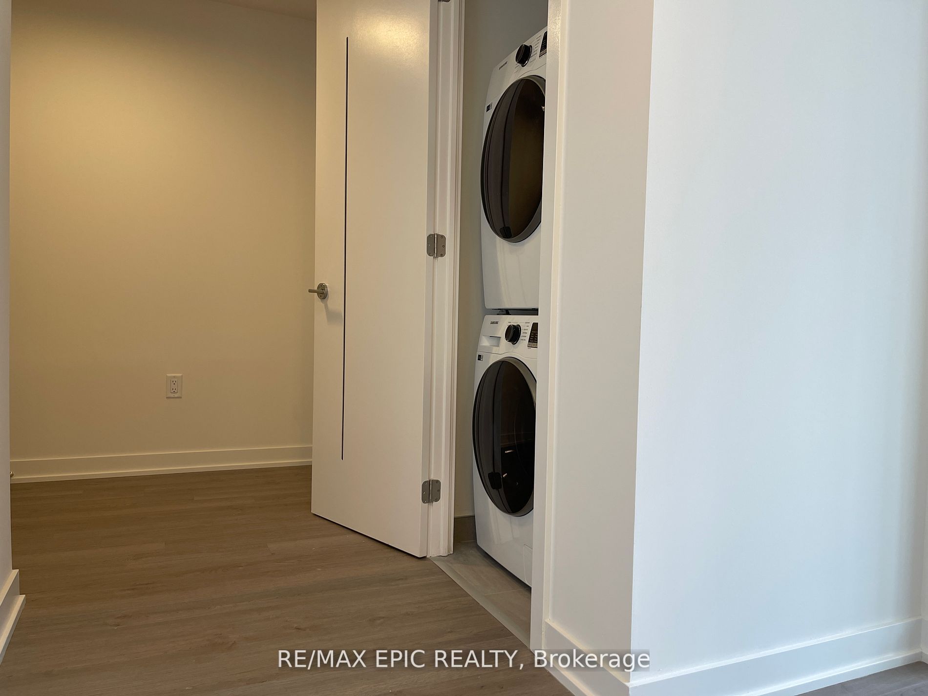 357 King Street W, #4003