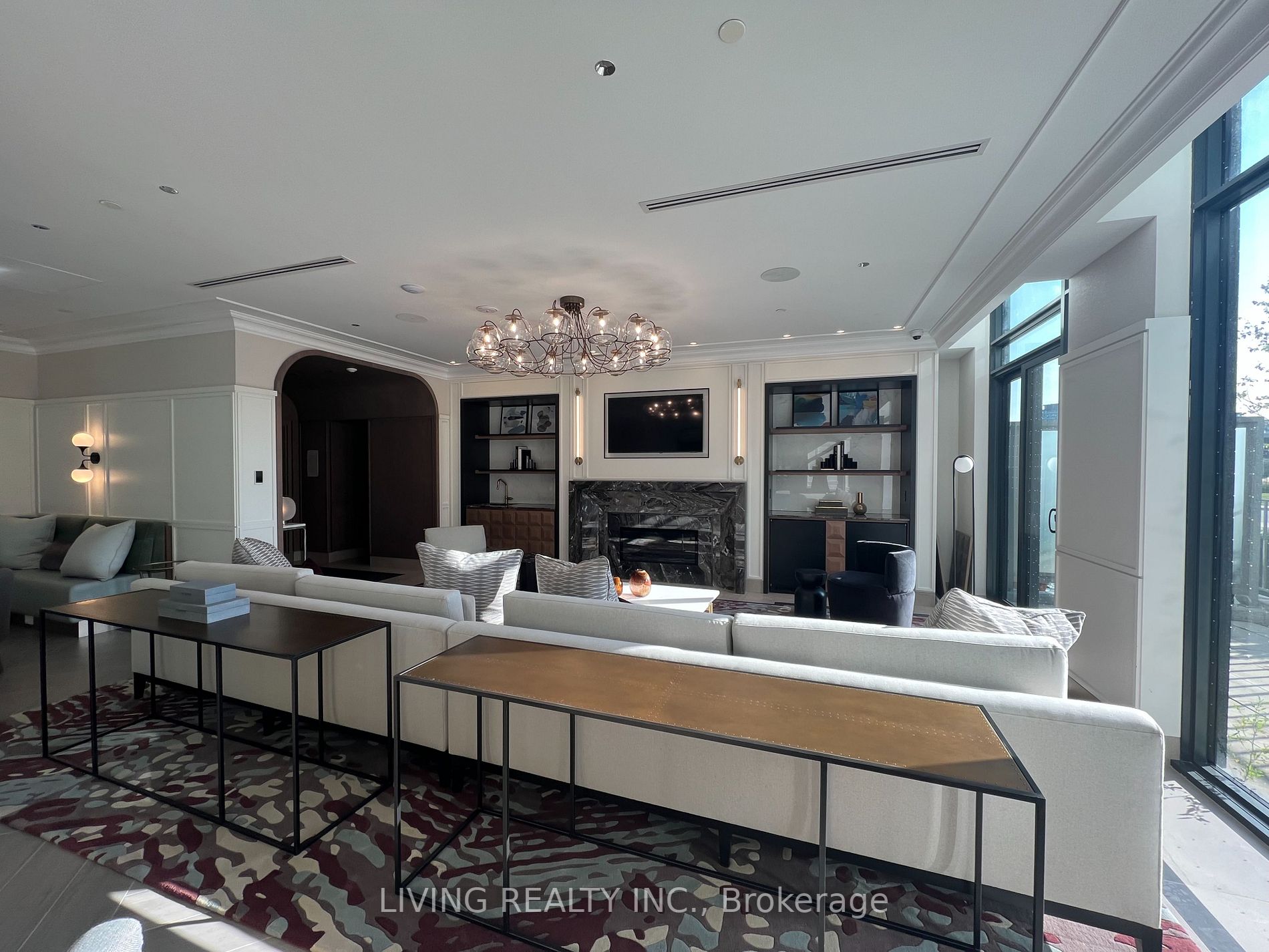 30 Inn On The Park Drive, #222