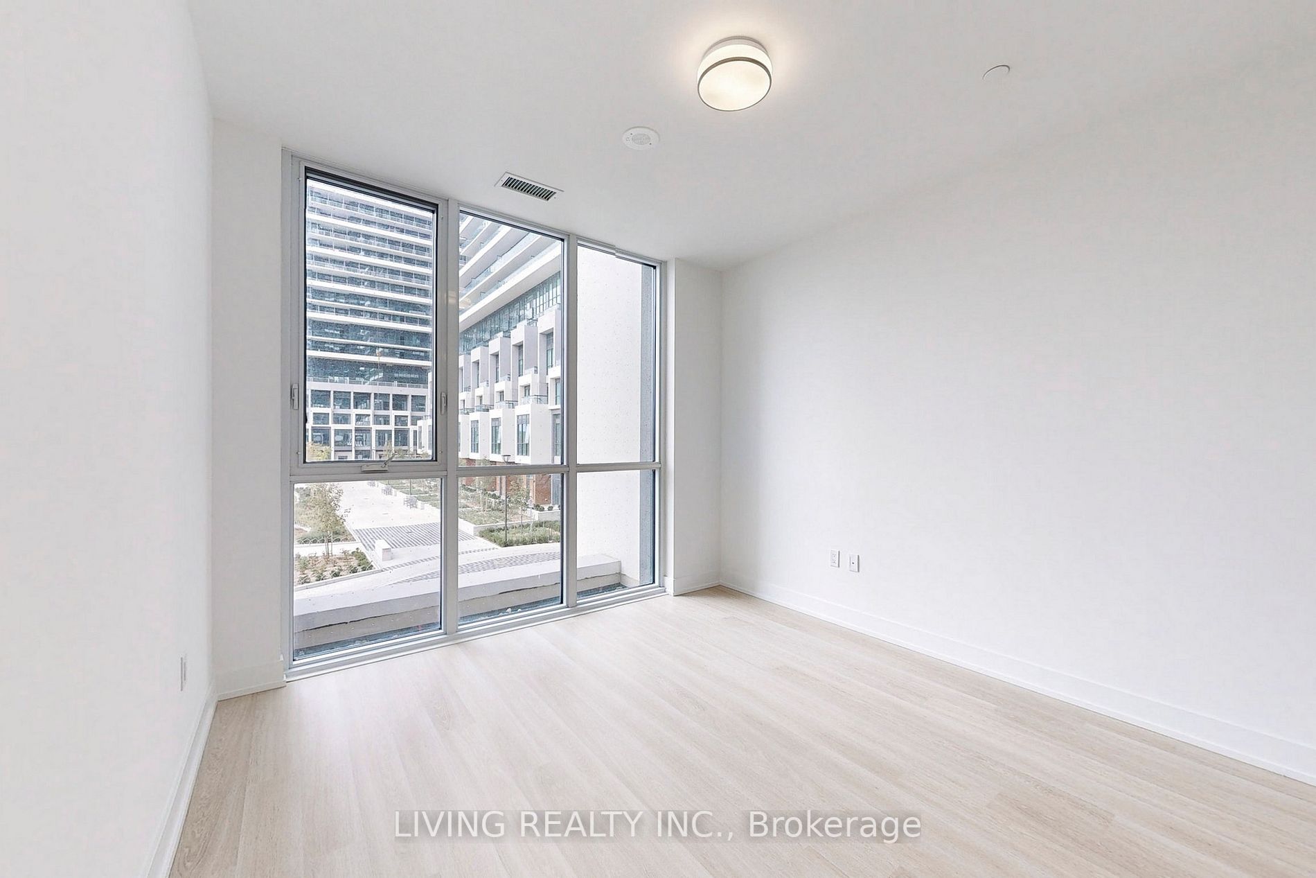 30 Inn On The Park Drive, #222