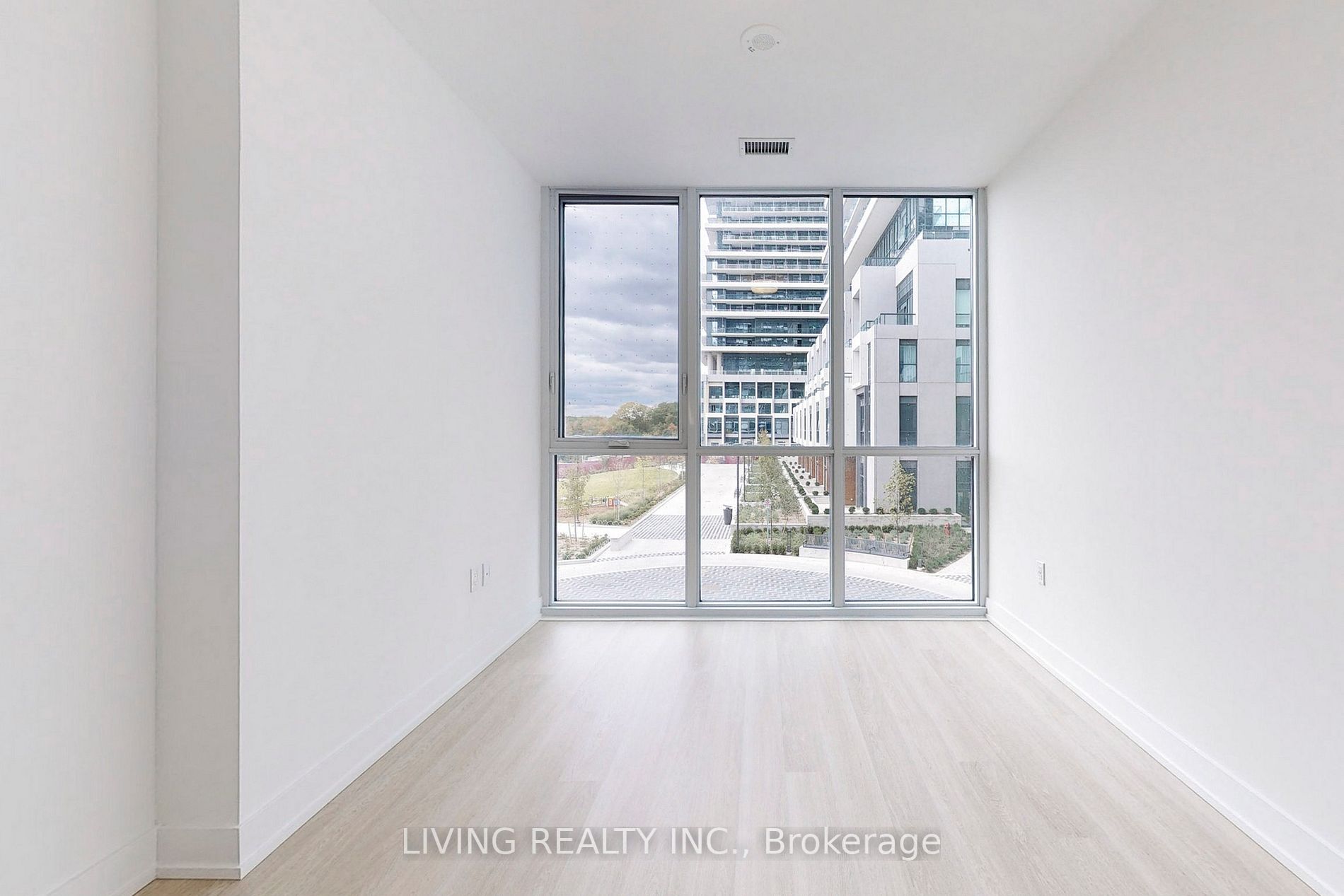 30 Inn On The Park Drive, #222