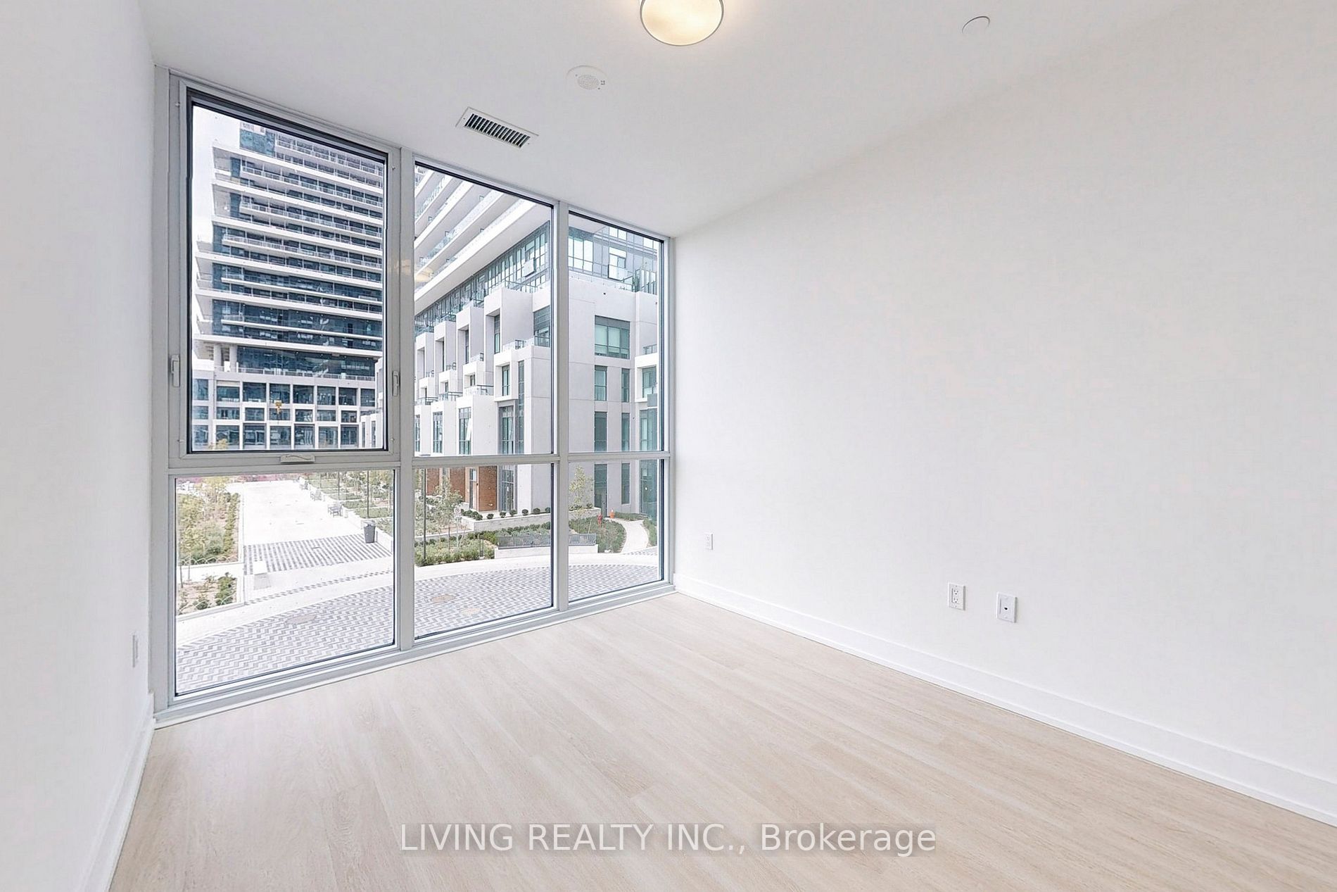 30 Inn On The Park Drive, #222