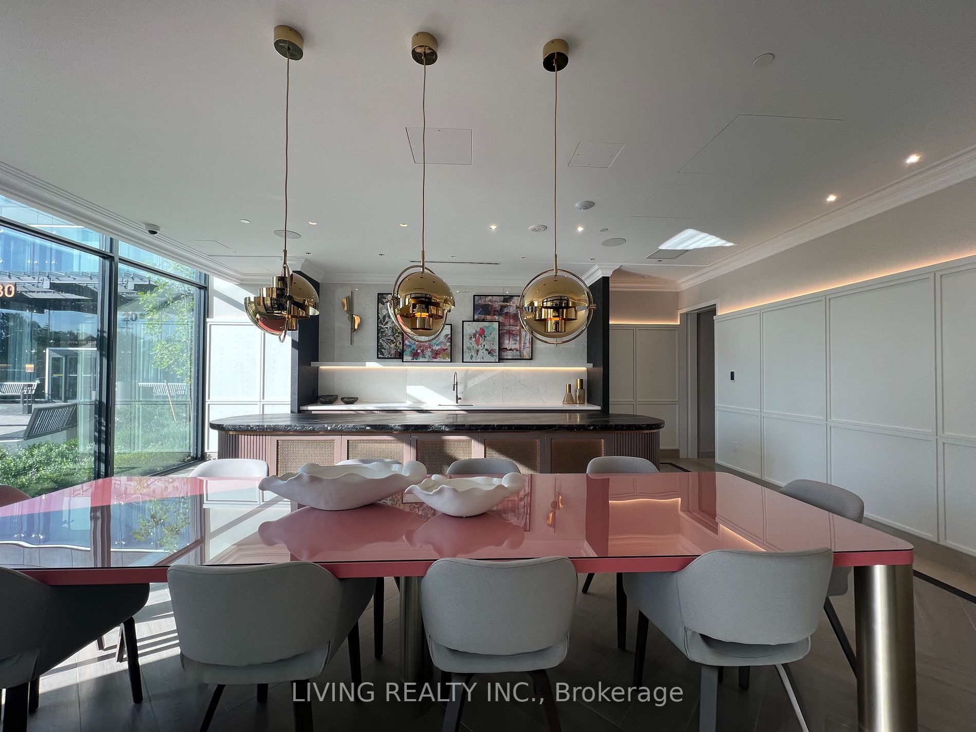 30 Inn On The Park Drive, #222
